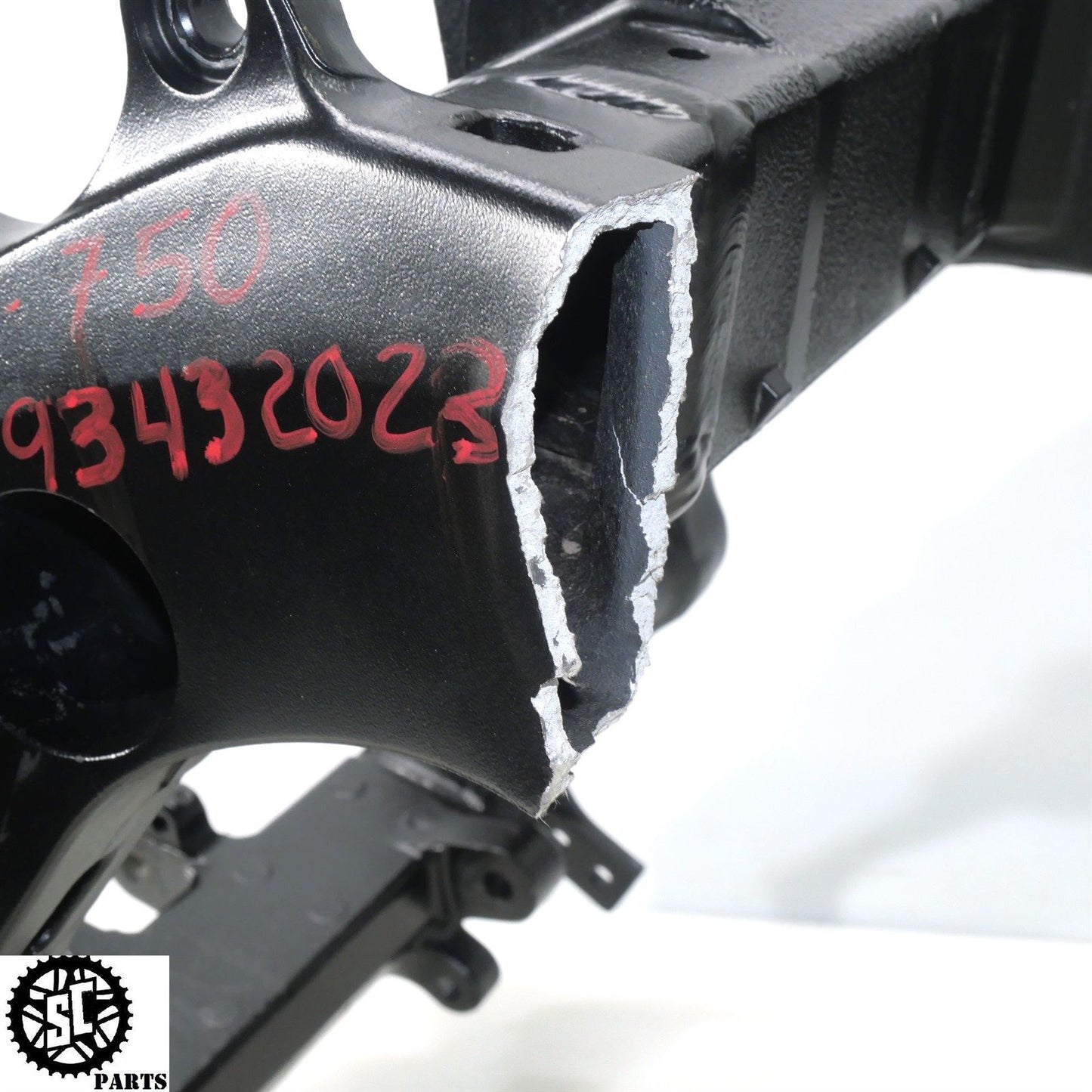 2023 11-24 SUZUKI GSXR 600 750 FRAME CHASSIS *S* S17