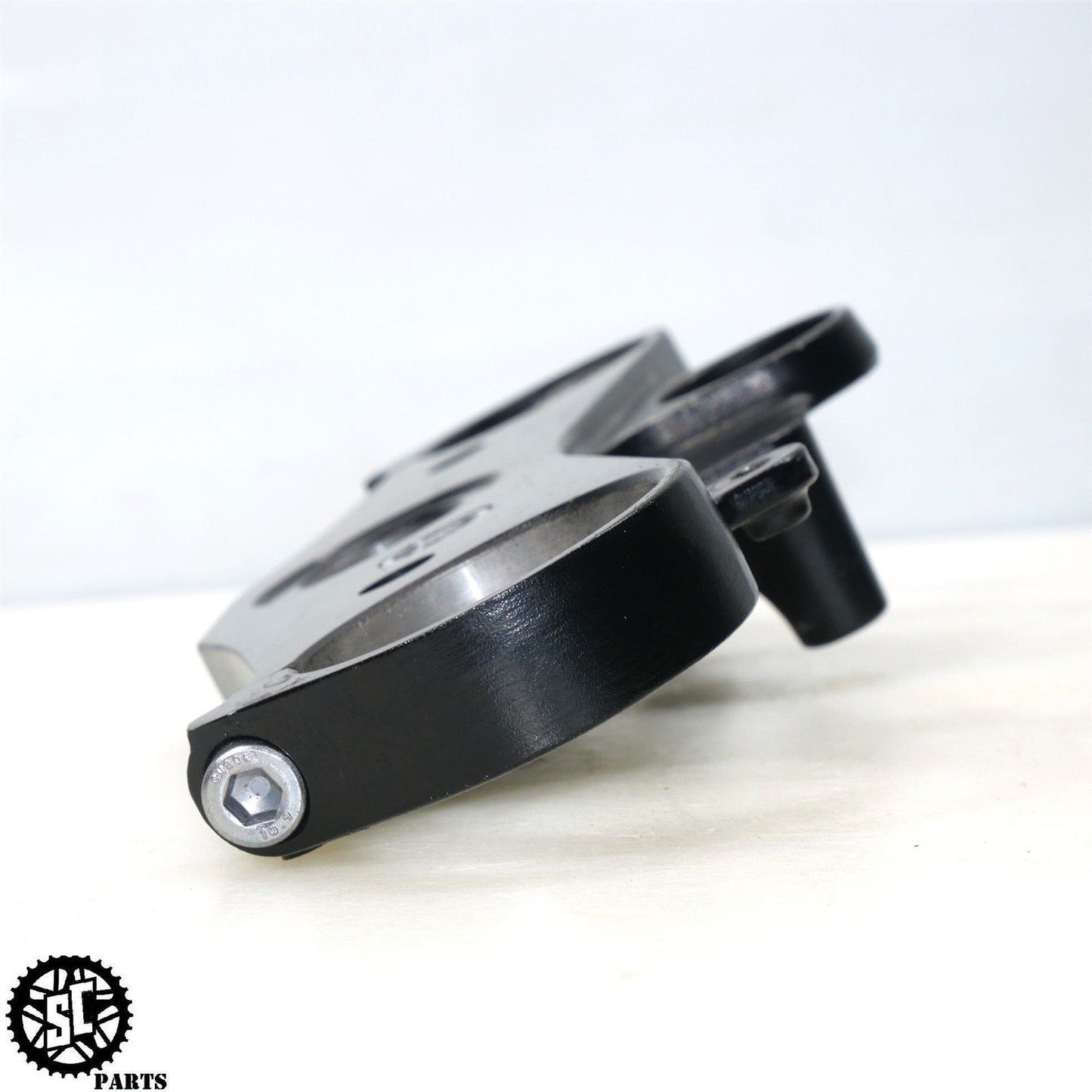 2007-2008 YAMAHA YZF R1 UPPER TRIPLE TREE CLAMP Y22