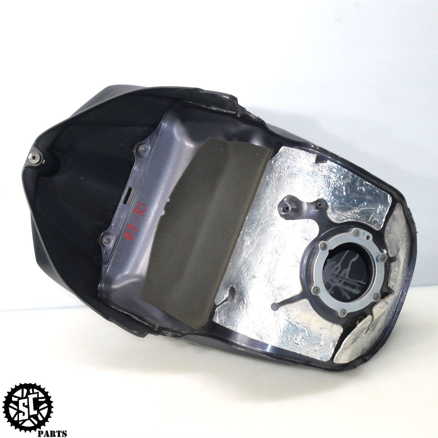 2007-2008 YAMAHA YZF R1 FUEL GAS TANK Y22