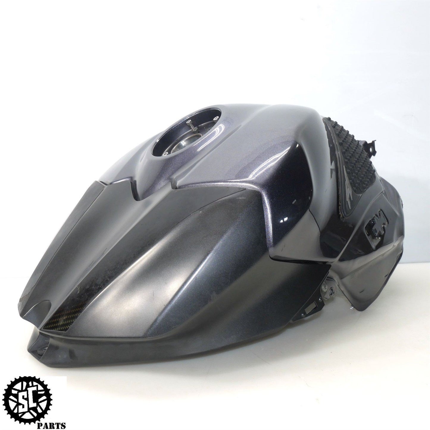 2007-2008 YAMAHA YZF R1 FUEL GAS TANK Y22