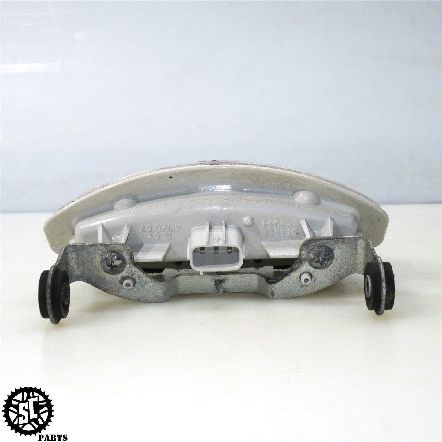 2007 2008 SUZUKI GSXR 1000 REAR BRAKE TAIL LIGHT S72