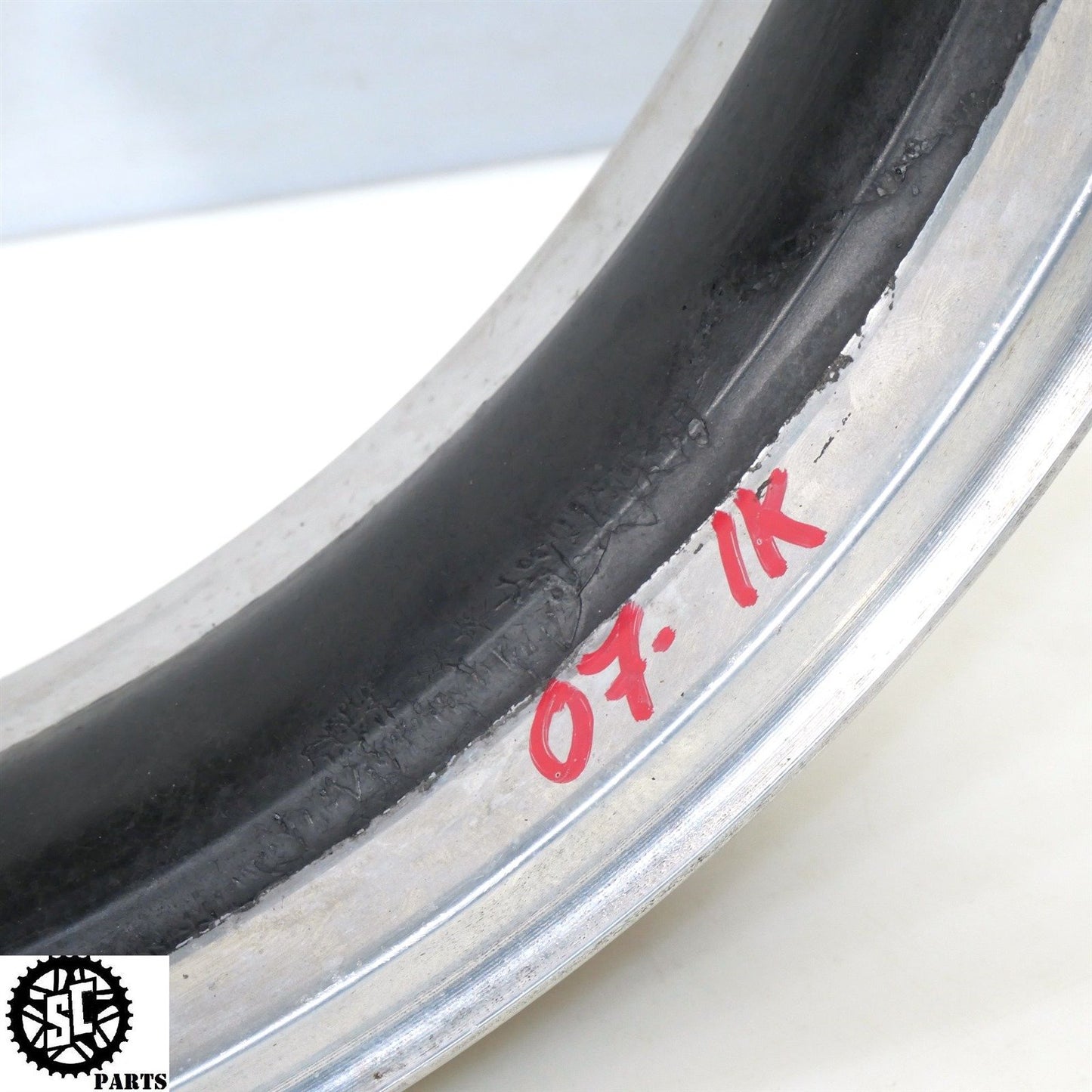 2007 2008 SUZUKI GSXR 1000 FRONT WHEEL RIM SB S72