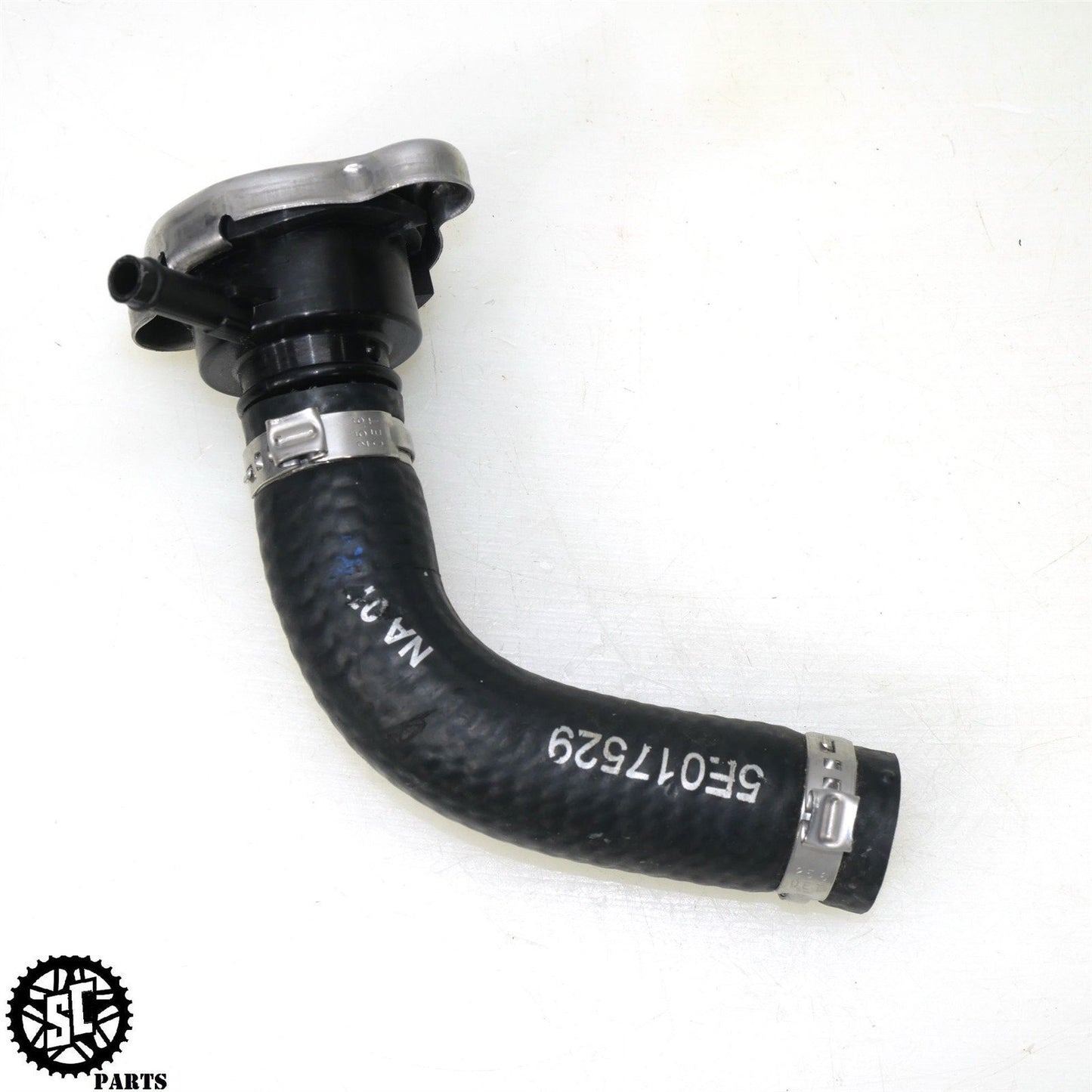 2022 HARLEY DAVIDSON ULTRA RADIATOR COOLANT FILLER NECK FILL CAP 26800020A HD36