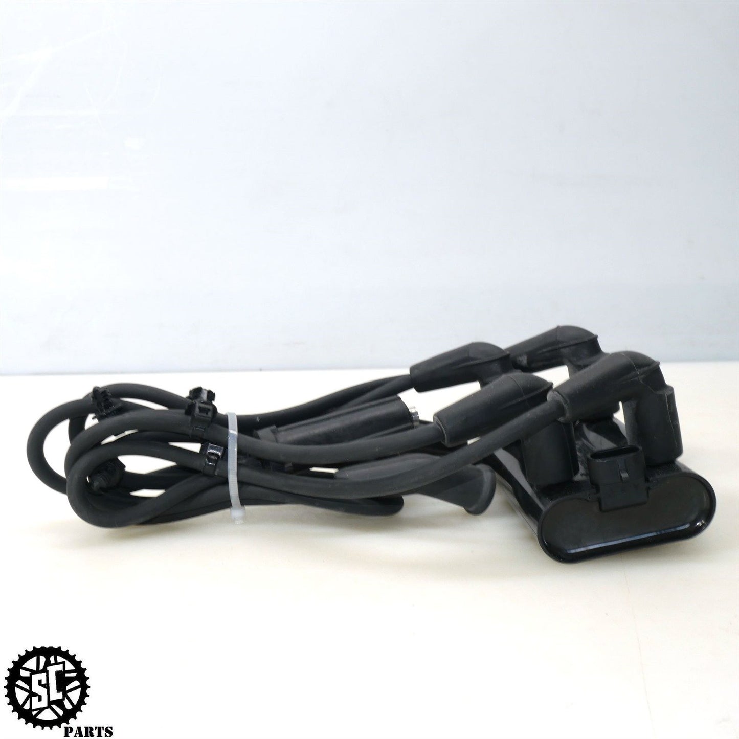 2022 HARLEY DAVIDSON ULTRA LIMITED IGNITION COIL PACK WIRES M8 28514000 HD36