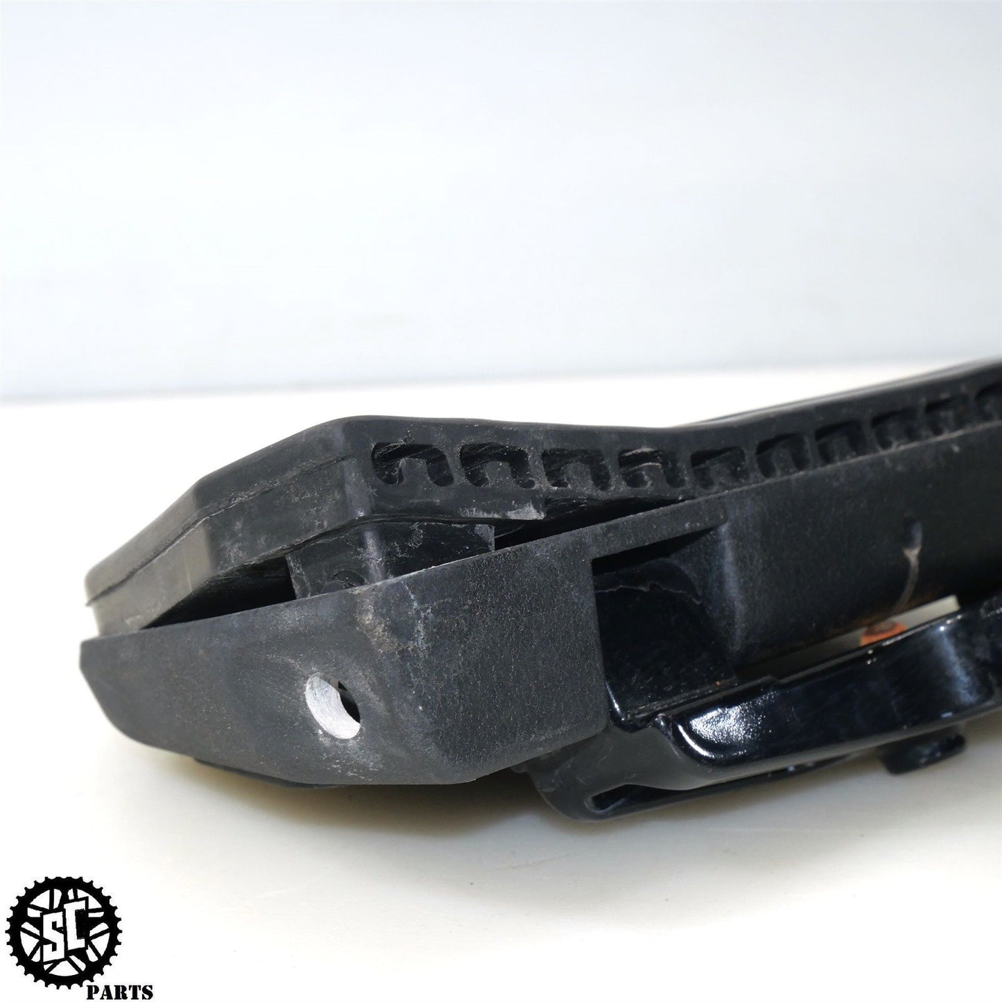 2022 HARLEY DAVIDSON ULTRA LIMITED REAR PASSENGER FLOOR BOARD BRACKET HD36