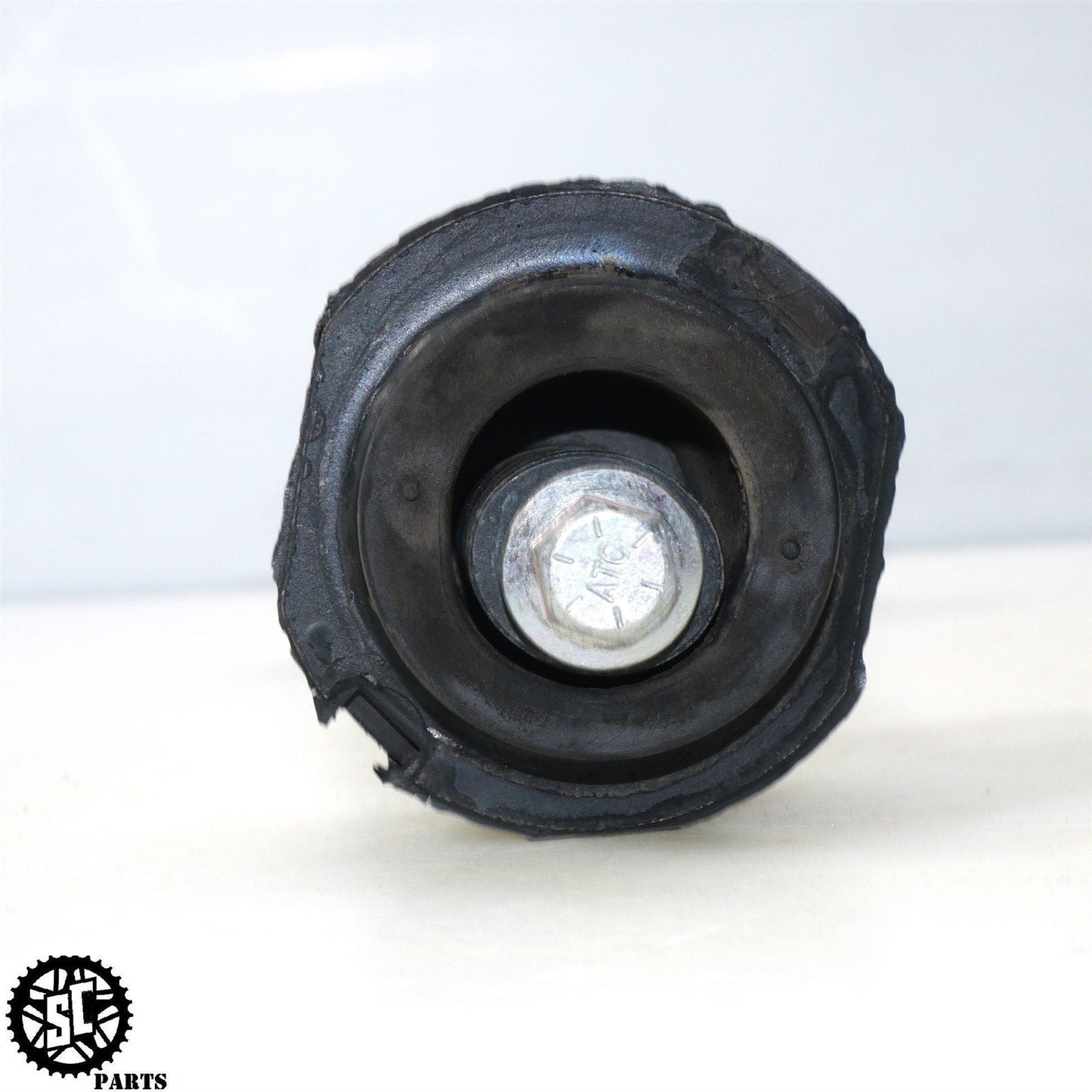 2022 HARLEY DAVIDSON ULTRA LIMITED FRONT ENGINE MOTOR M8 MOUNT ISOLATOR HD36