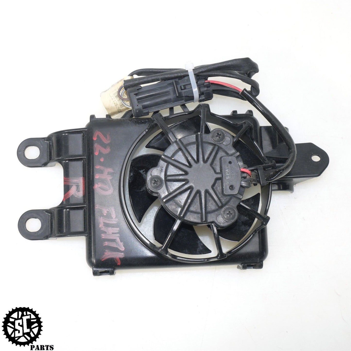 2022 HARLEY DAVIDSON ULTRA LIMITED RIGHT RADIATOR FAN 26800019A HD36