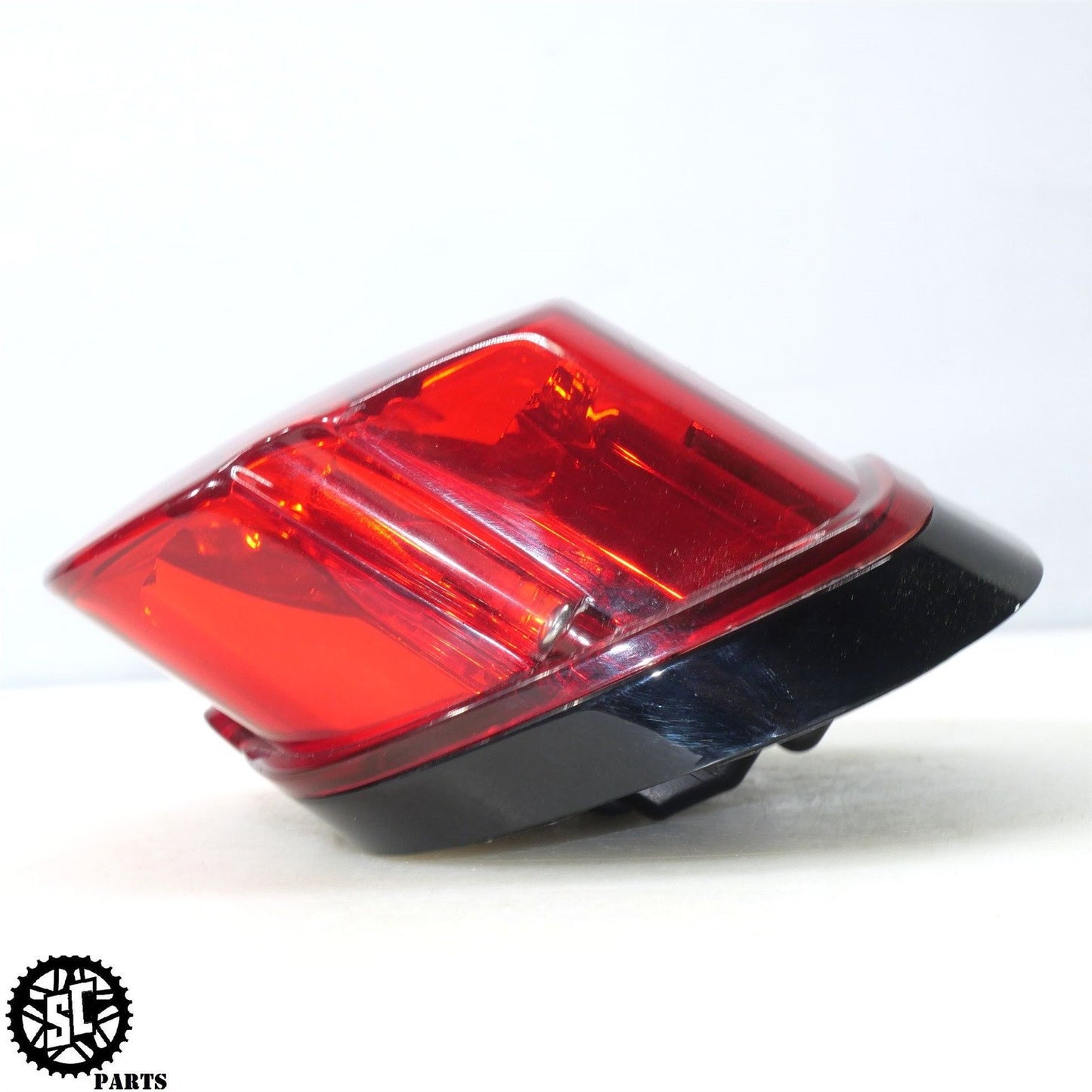 2022 HARLEY DAVIDSON ULTRA LIMITED REAR BRAKE TAIL LIGHT 68066-99A HD36