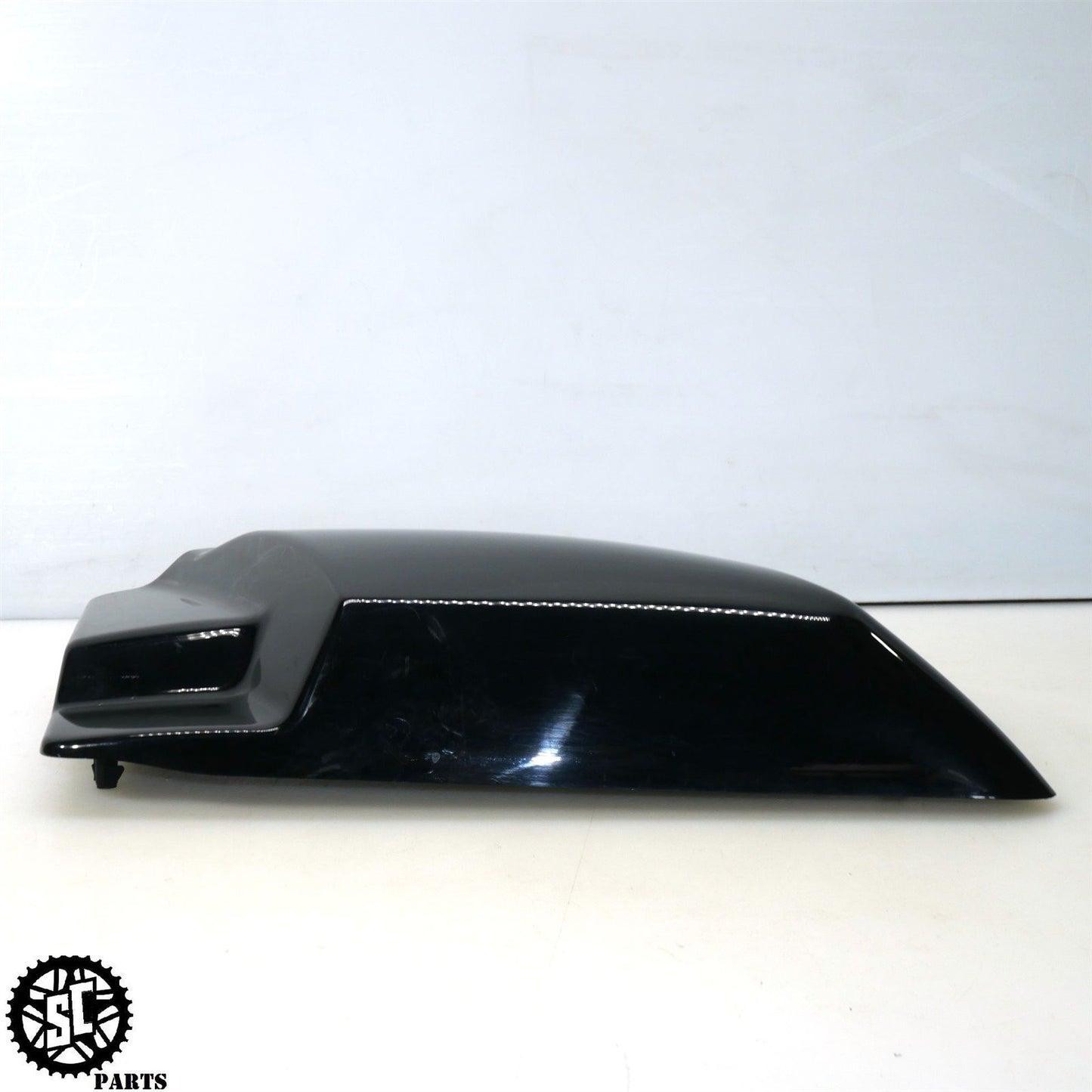 2022 HARLEY DAVIDSON ULTRA LIMITED FRAME SIDE COVER FAIRING BLACK HD36