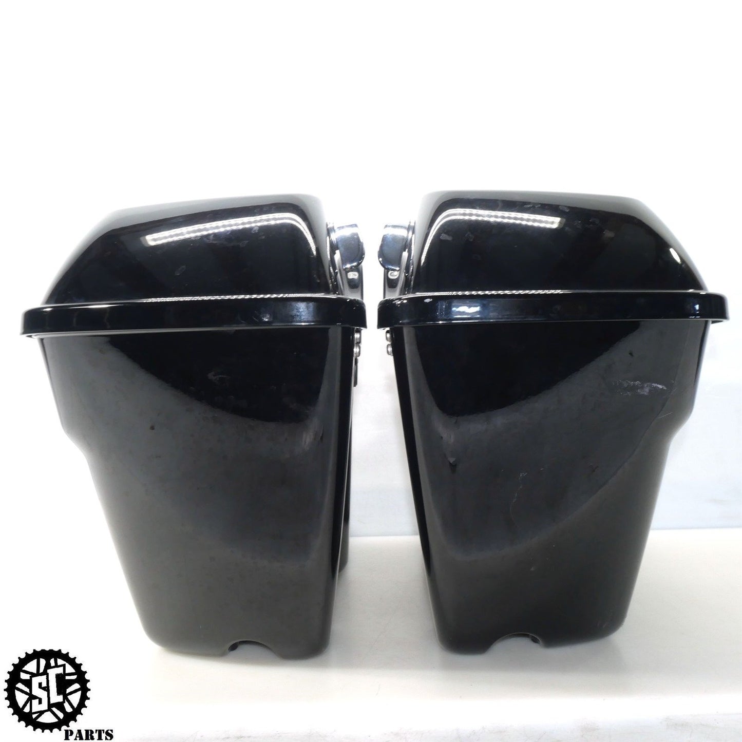 2022 HARLEY DAVIDSON ULTRA LIMITED LEFT RIGHT SADDLEBAGS BLACK HD36