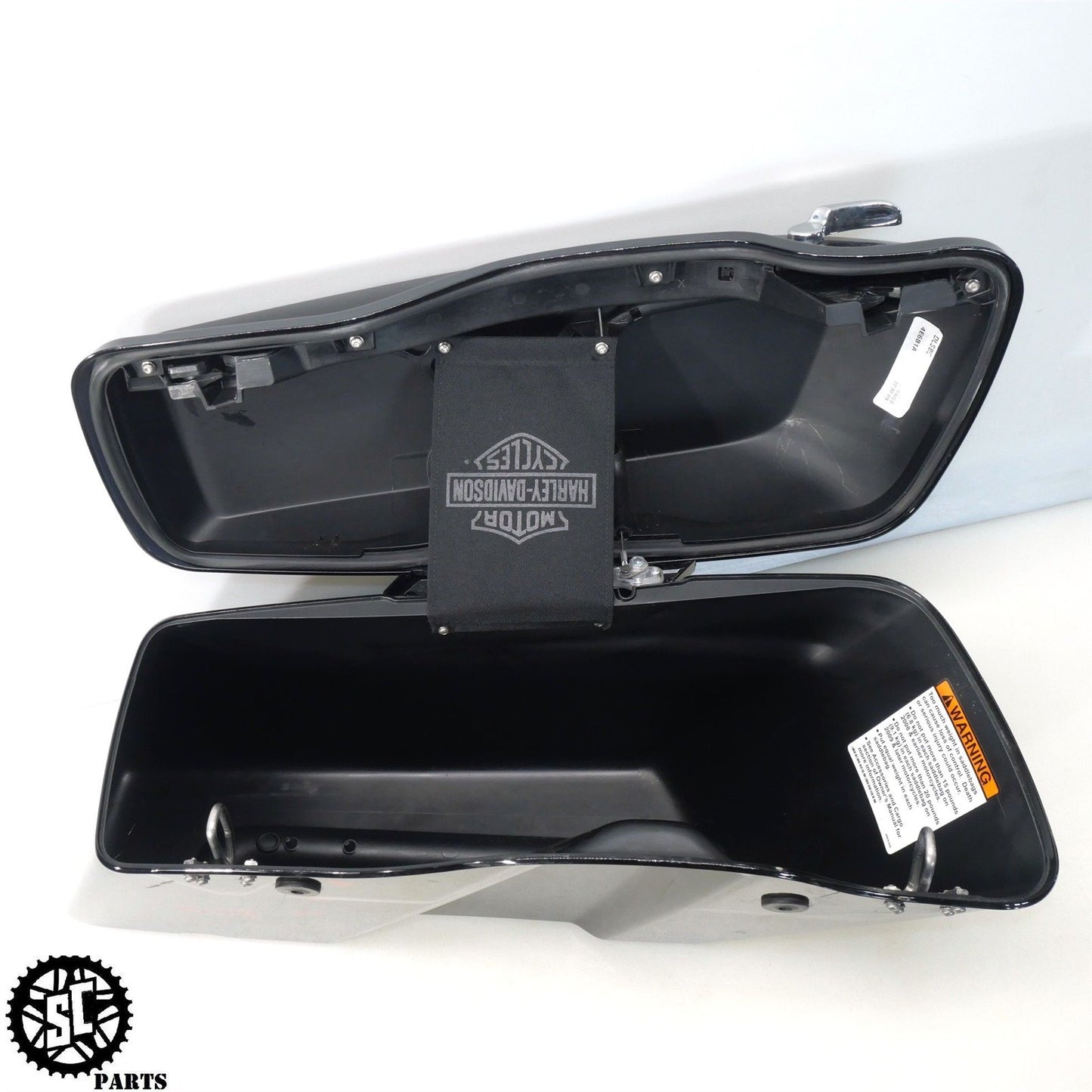 2022 HARLEY DAVIDSON ULTRA LIMITED LEFT RIGHT SADDLEBAGS BLACK HD36