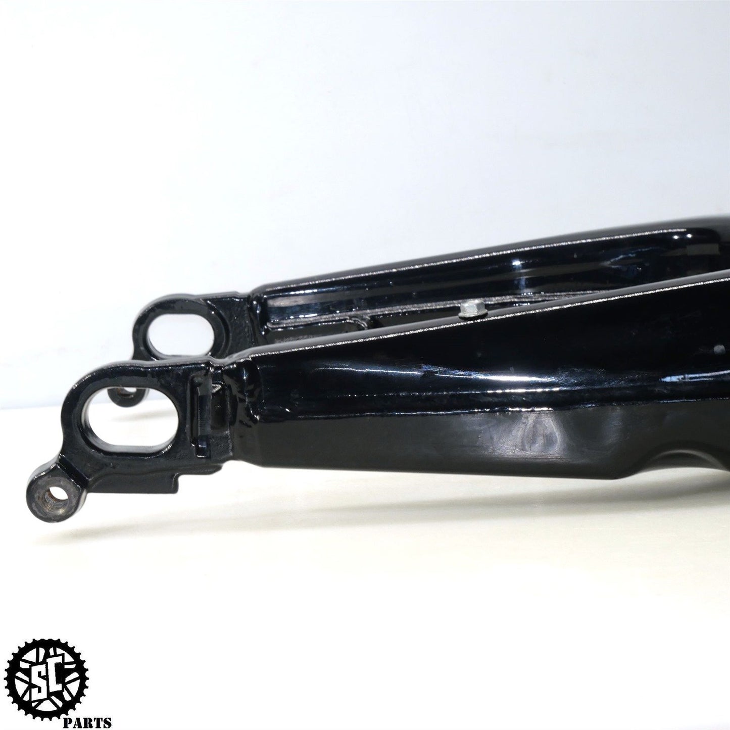 2022 HARLEY DAVIDSON ULTRA LIMITED REAR SWINGARM 45470-09 HD36