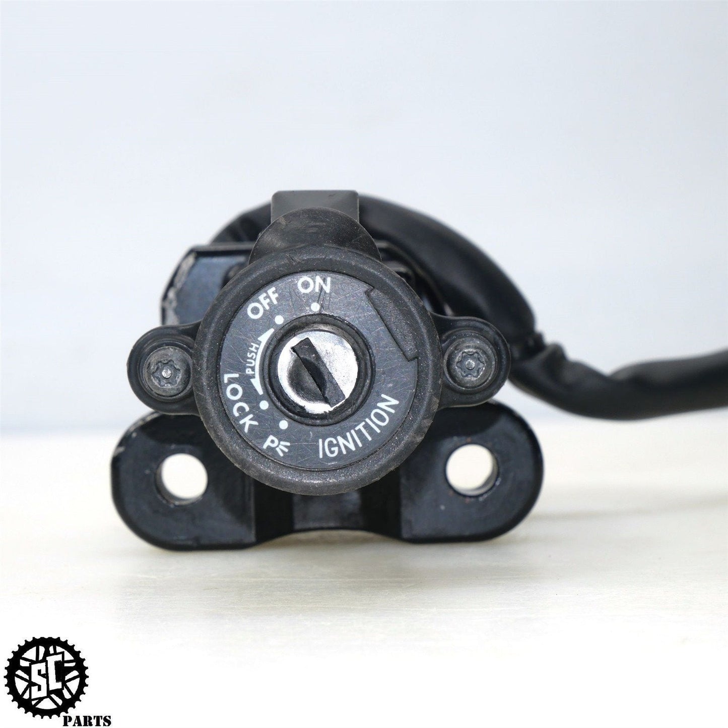2018 SUZUKI GSXR 600 750 LOCK SET IGNITION SWITCH KEY S76