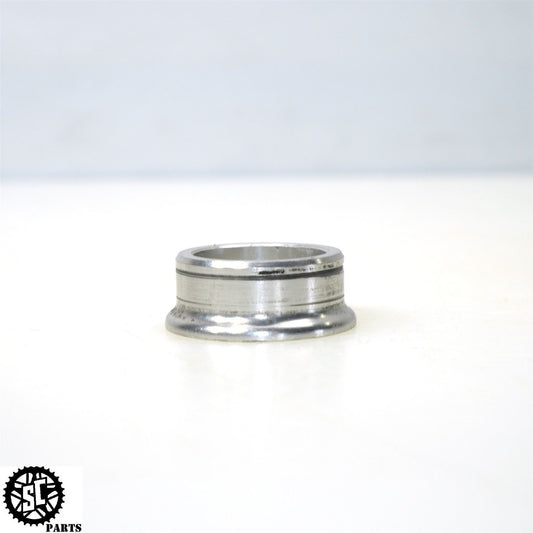 2018 SUZUKI GSXR 600 750 FRONT WHEEL AXLE SPACER S76