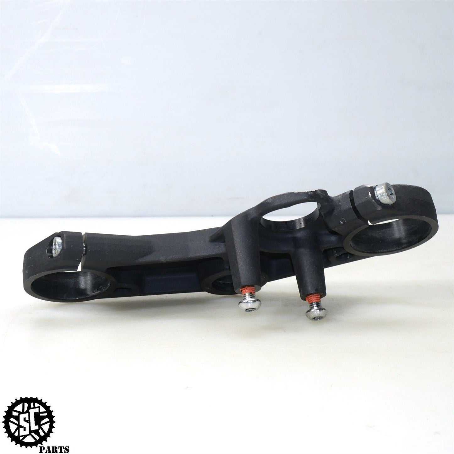2018 SUZUKI GSXR 600 750 UPPER TRIPLE TREE TOP CLAMP 51311-01H00 S76