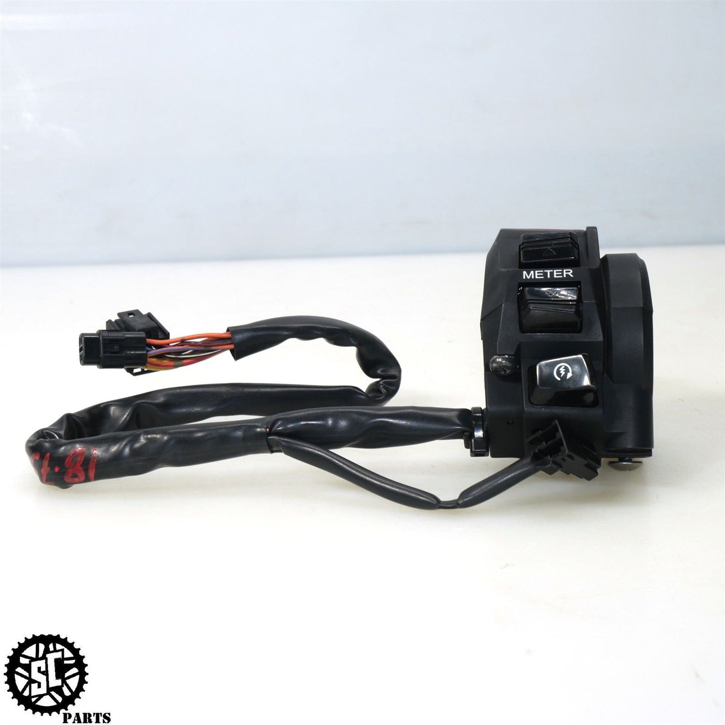 2018 SUZUKI GSXR 600 750 RIGHT KILL START SWITCH 37200-47H30 S76