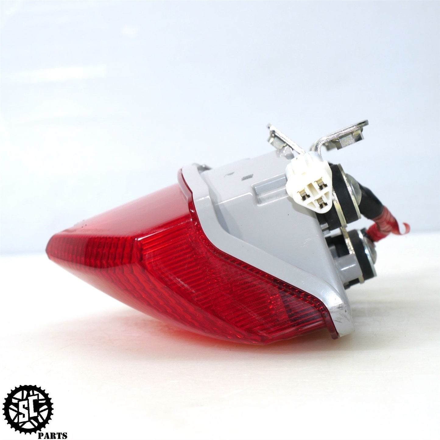 2018 SUZUKI GSXR 600 750 REAR TAIL BRAKE LIGHT 35710-14J30 S76