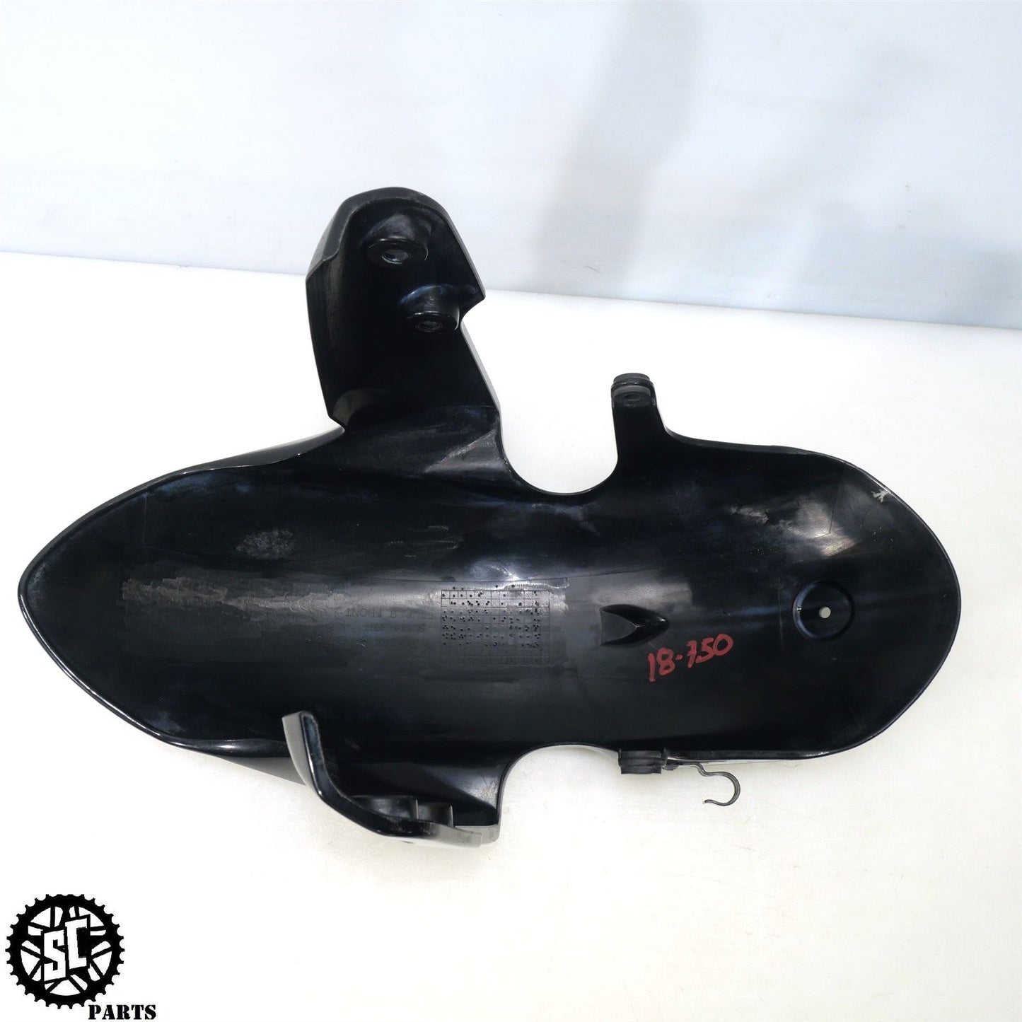 2018 SUZUKI GSXR 600 750 FRONT FENDER MUD GUARD S76