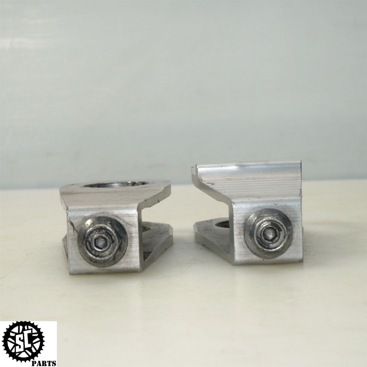 2007 06 07 YAMAHA YZF R6 REAR AXLE BLOCKS CHAIN ADJUSTER Y25 ...