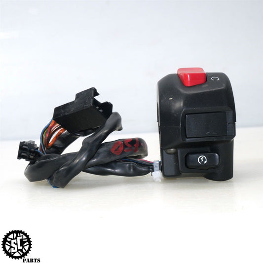 2001-2003 SUZUKI GSXR 600 750 RIGHT CONTROL KILL SWITCH 37200-33E31 S61