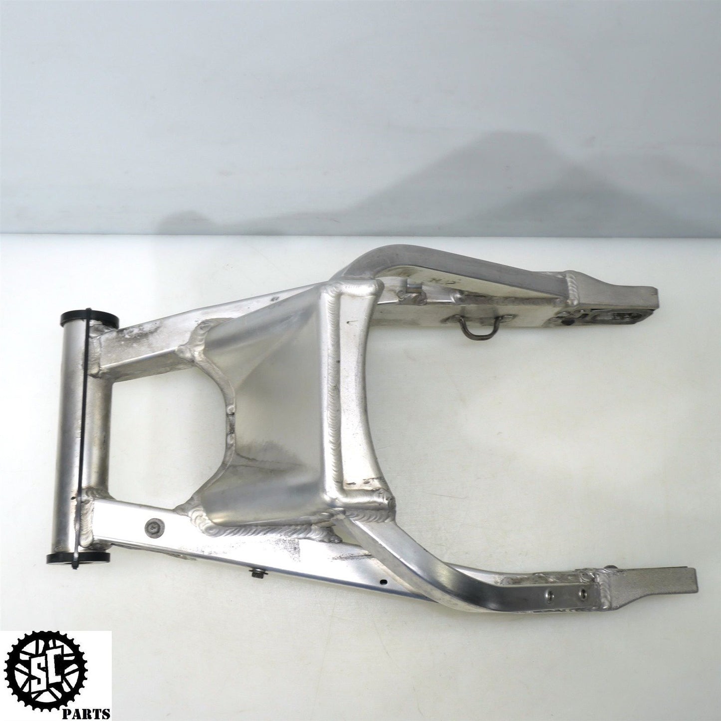 2001-2003 SUZUKI GSXR 750 REAR SWINGARM S61