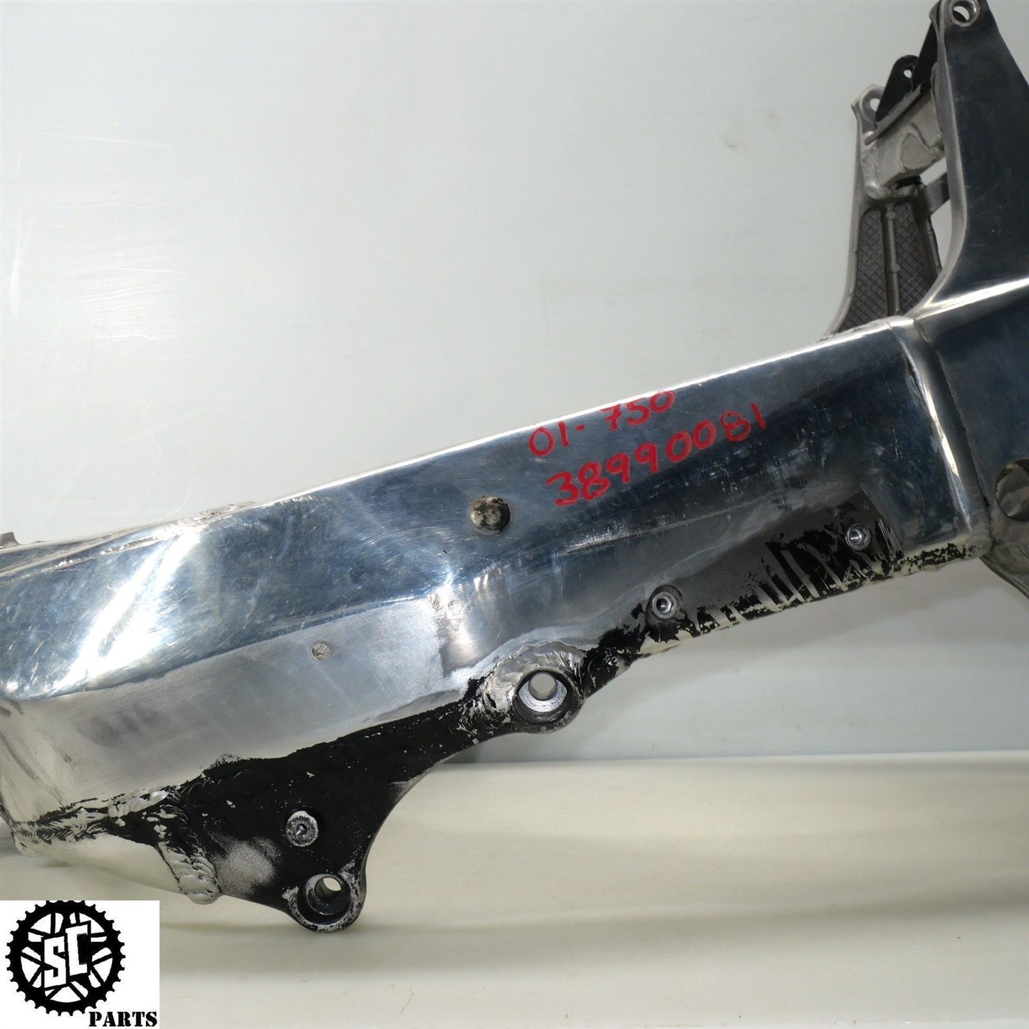 2001-2003 SUZUKI GSXR 600 750 FRAME CHASSIS *C* S61