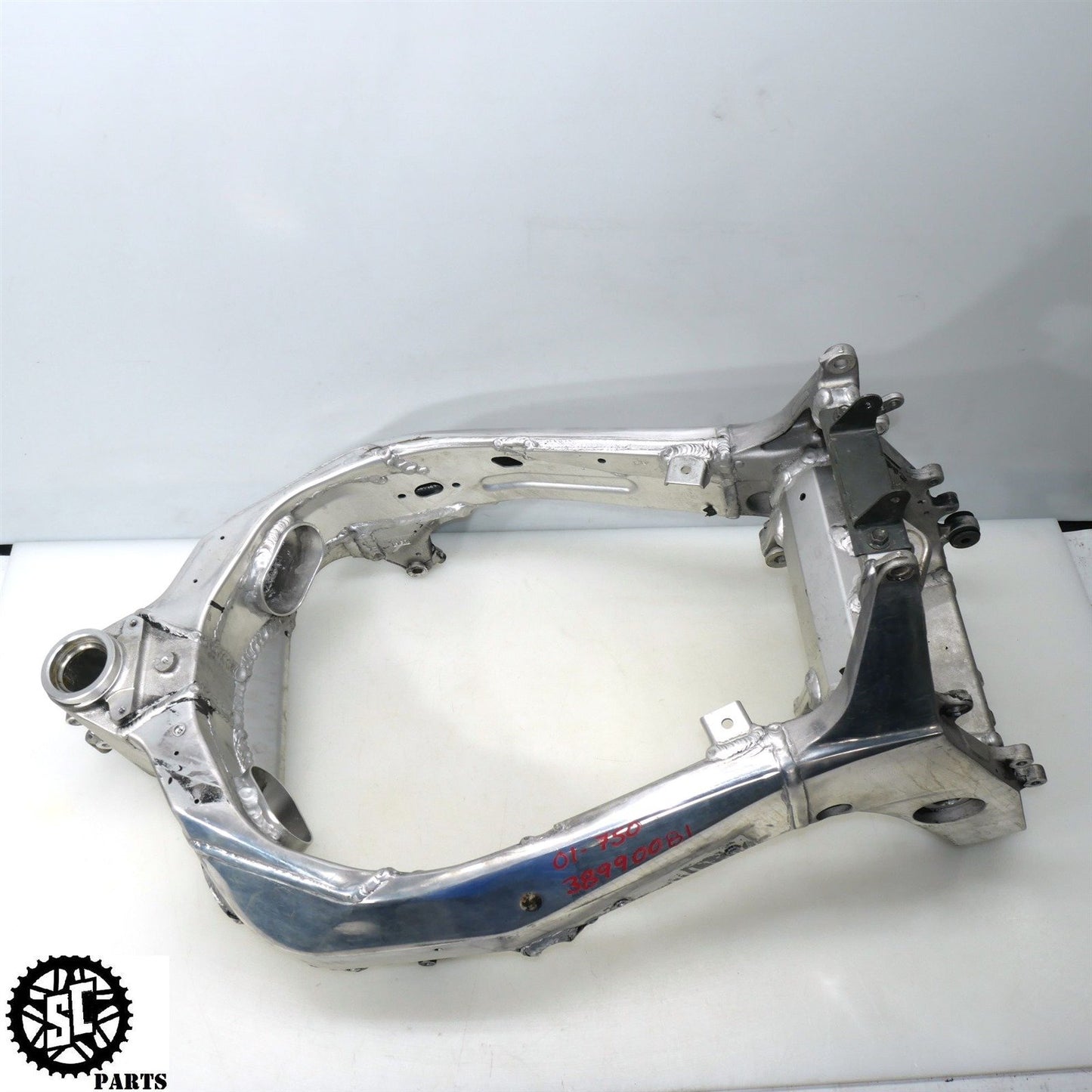 2001-2003 SUZUKI GSXR 600 750 FRAME CHASSIS *C* S61