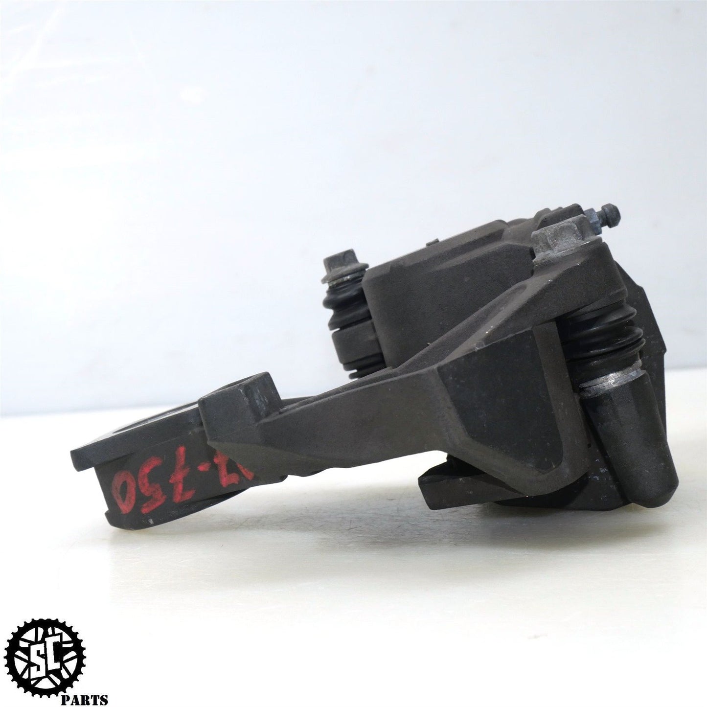 06 07 SUZUKI GSXR 750 REAR BACK BRAKE CALIPER BRACKET S64