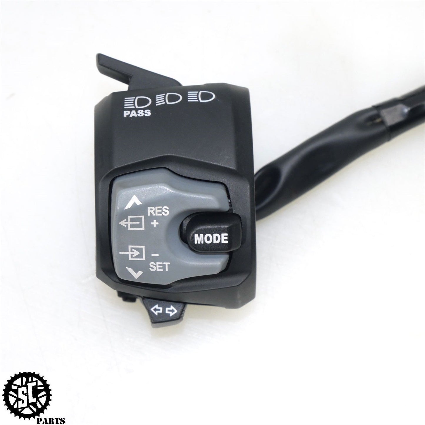 2022-2024 SUZUKI HAYABUSA LEFT CONTROL SWITCH 37400-10L00 S14