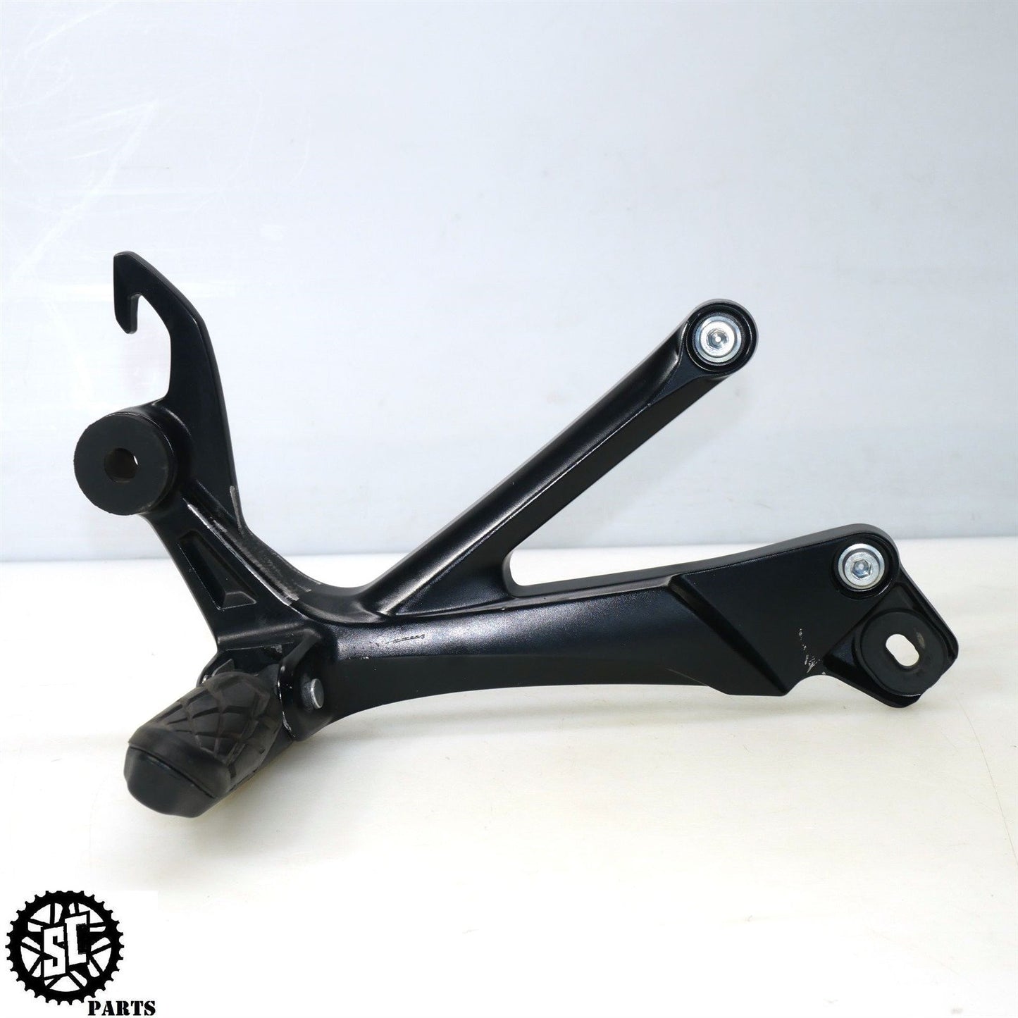 2022-2024 SUZUKI HAYABUSA LEFT RIGHT REAR PASSENGER PEGS BRACKET S14