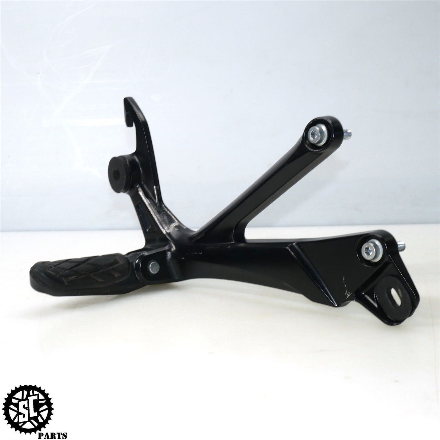 2022-2024 SUZUKI HAYABUSA LEFT RIGHT REAR PASSENGER PEGS BRACKET S14