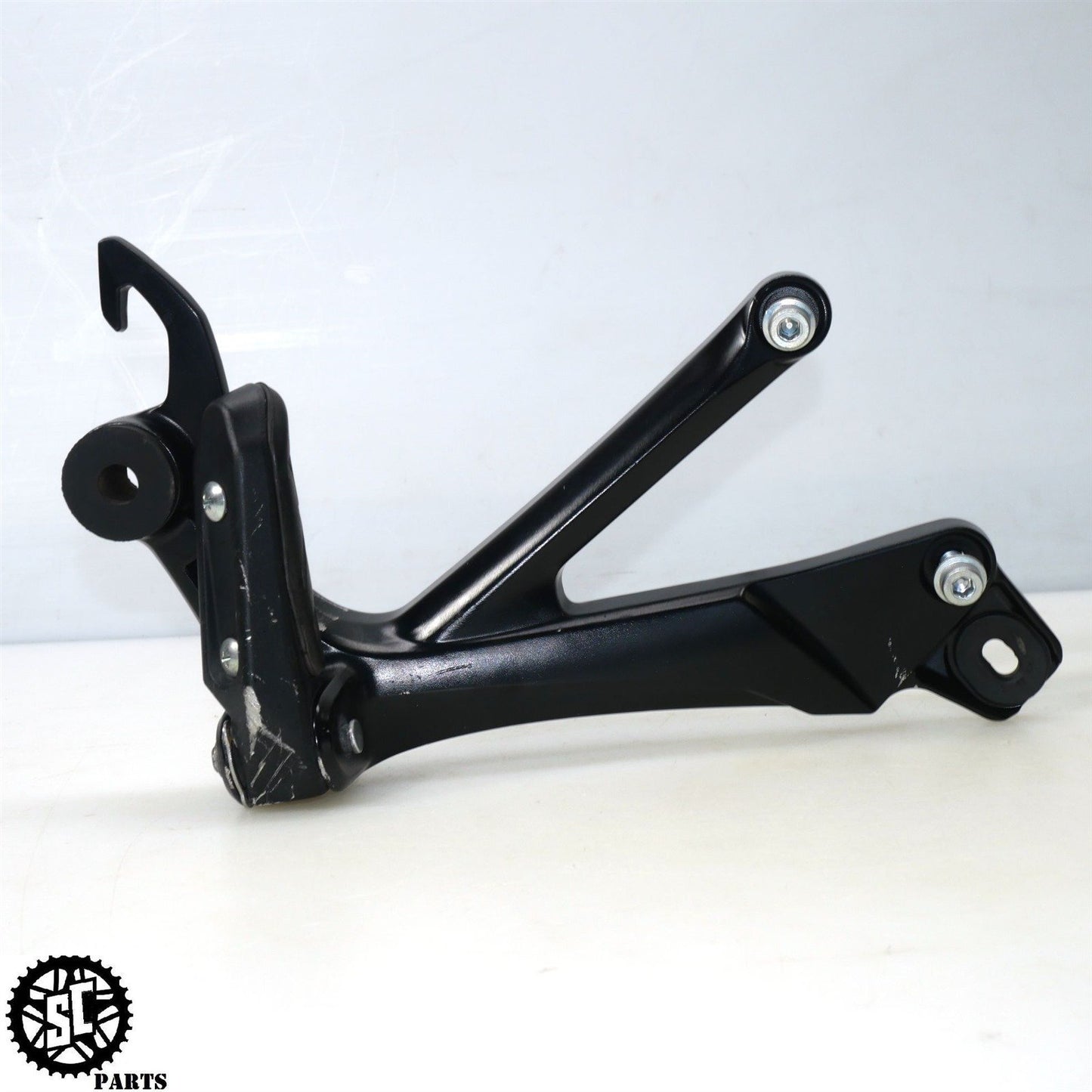 2022-2024 SUZUKI HAYABUSA LEFT RIGHT REAR PASSENGER PEGS BRACKET S14