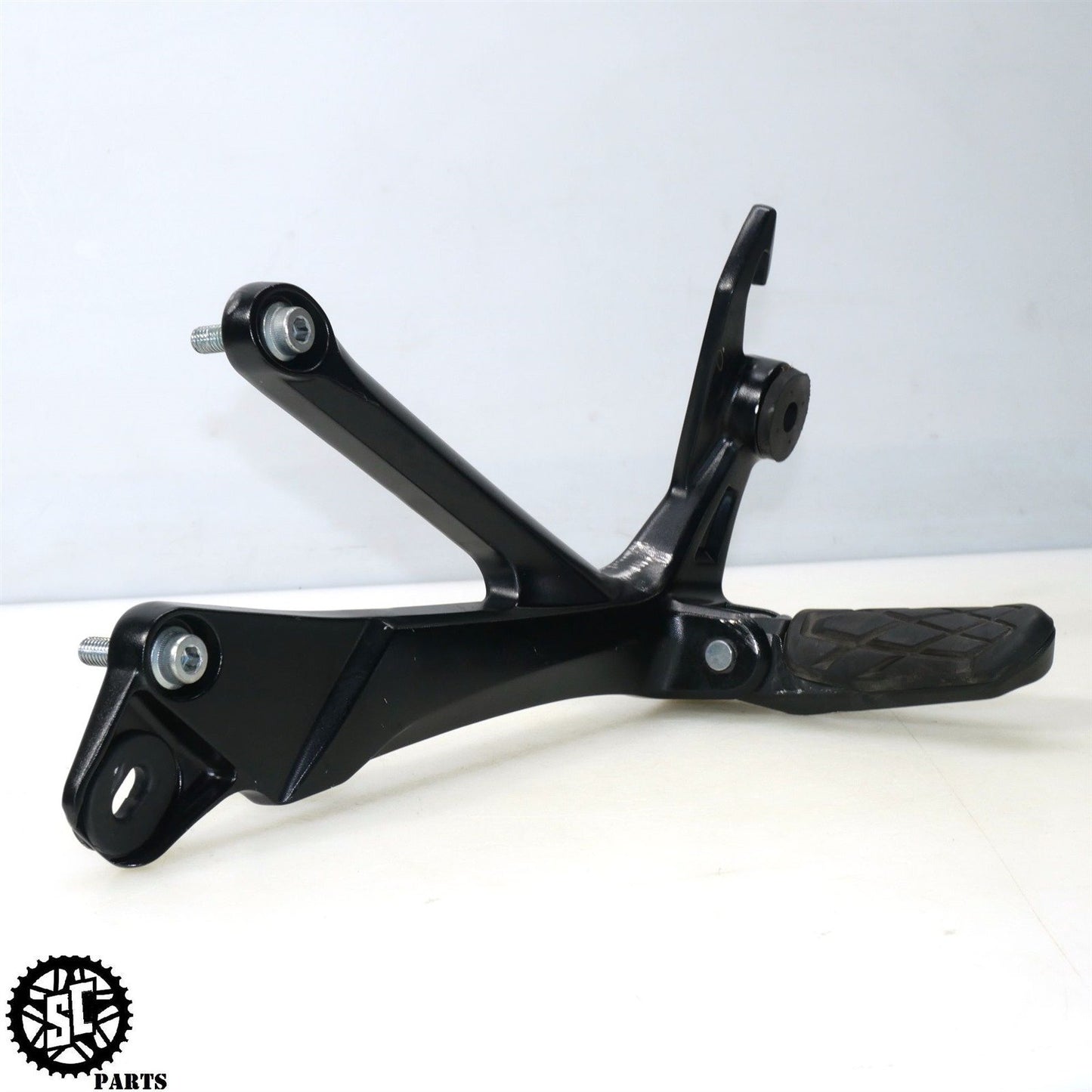 2022-2024 SUZUKI HAYABUSA LEFT RIGHT REAR PASSENGER PEGS BRACKET S14