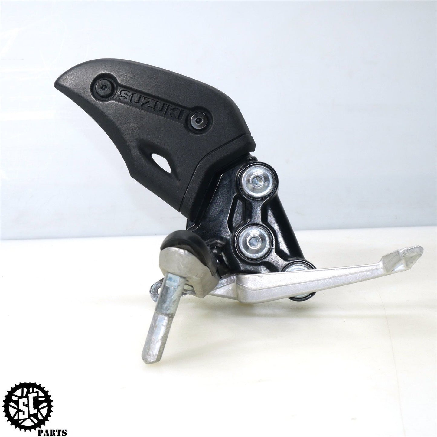 2022-2024 SUZUKI HAYABUSA RIGHT REARSET FRONT PEG BRACKET 43510-10L00 S14