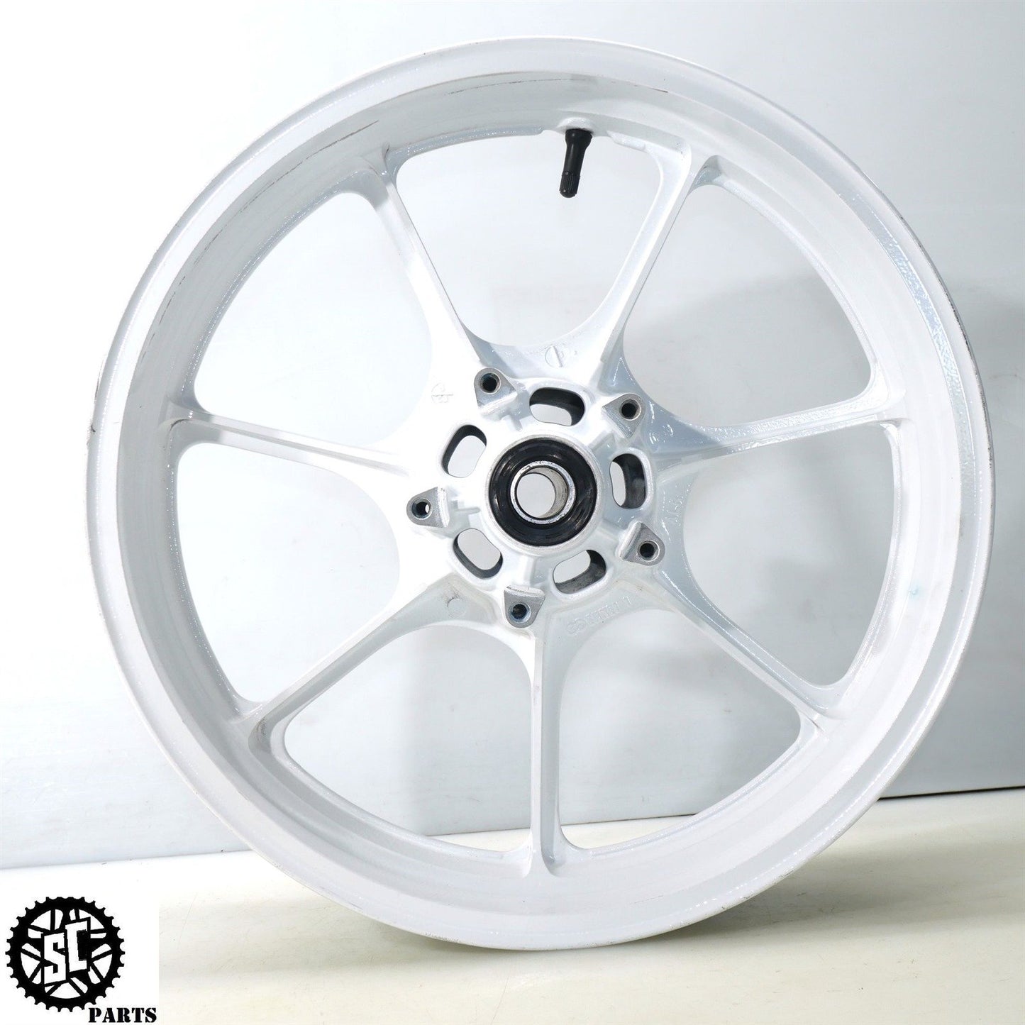 2022-2024 SUZUKI HAYABUSA FRONT WHEEL RIM SB S14