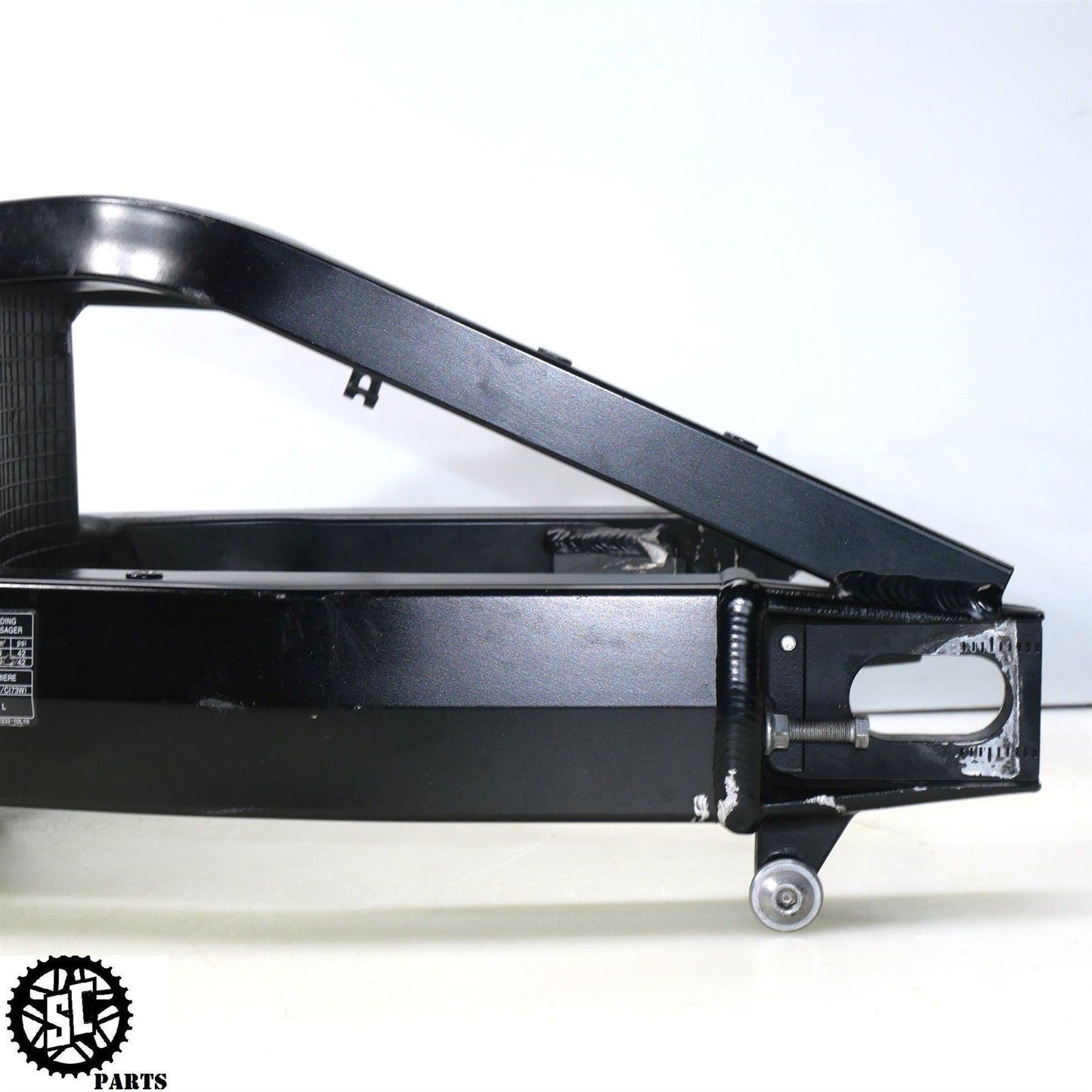 2022-2024 SUZUKI HAYABUSA SWINGARM S14