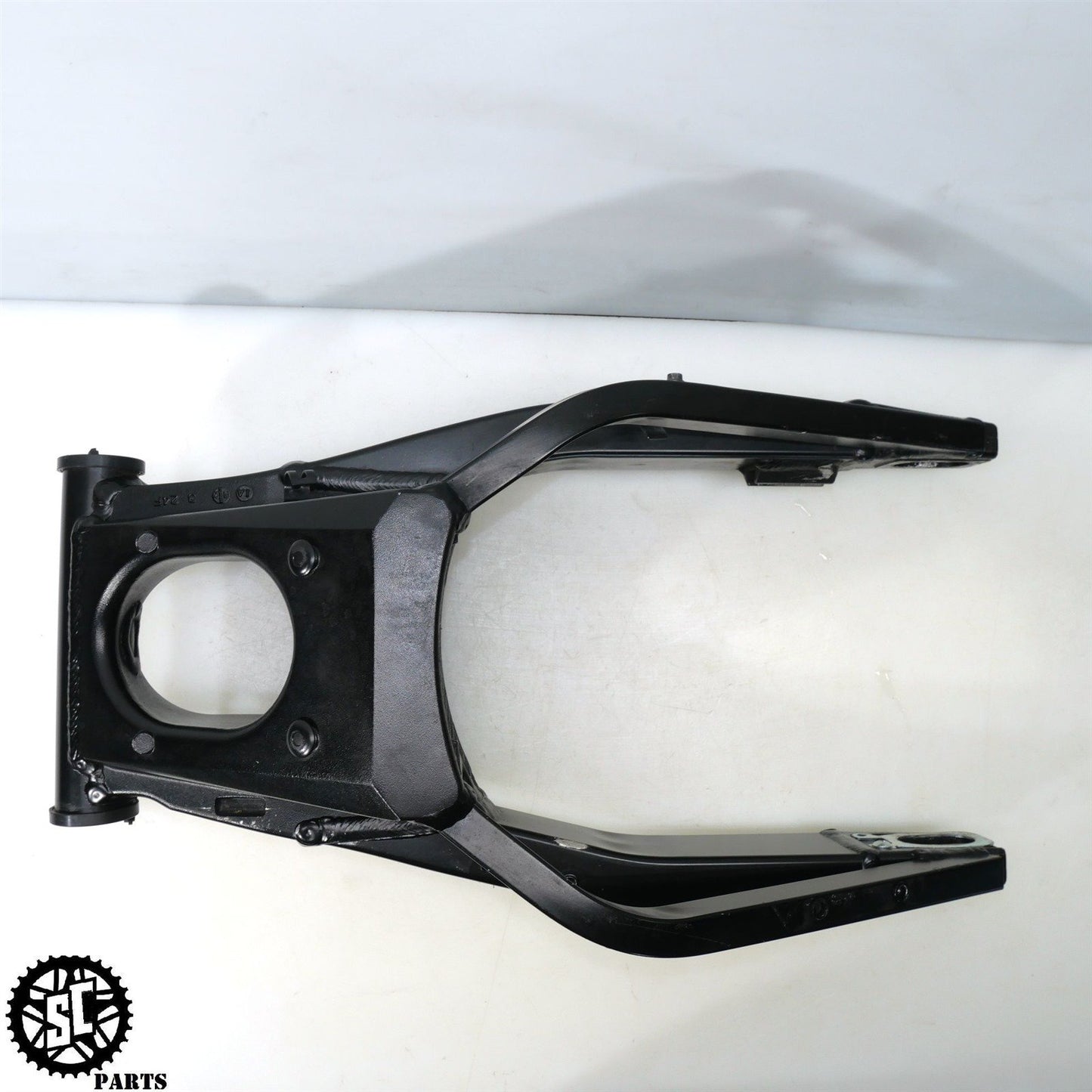 2022-2024 SUZUKI HAYABUSA SWINGARM S14