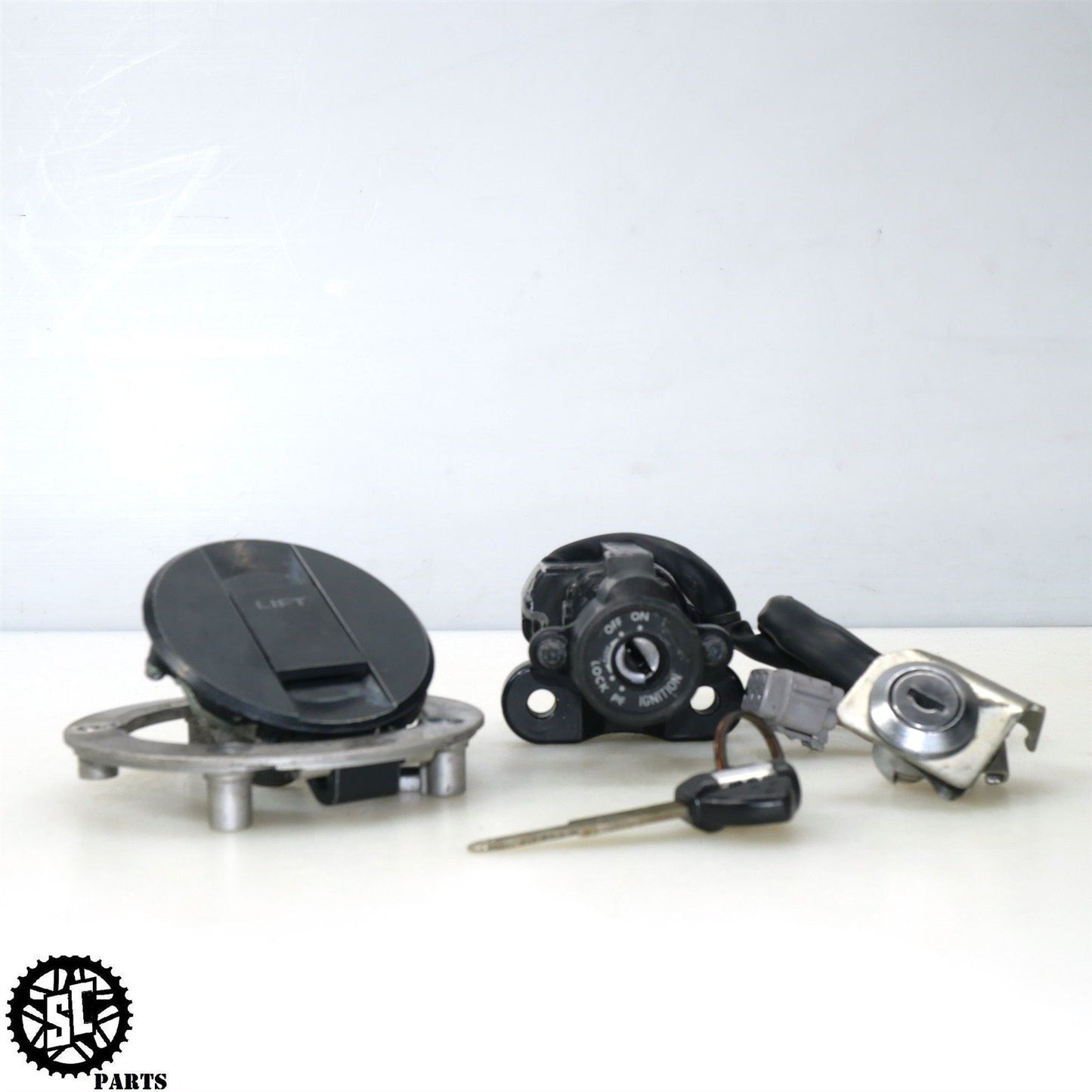 2008 2009 SUZUKI GSXR 600 LOCK SET IGNITION SWITCH KEY S56