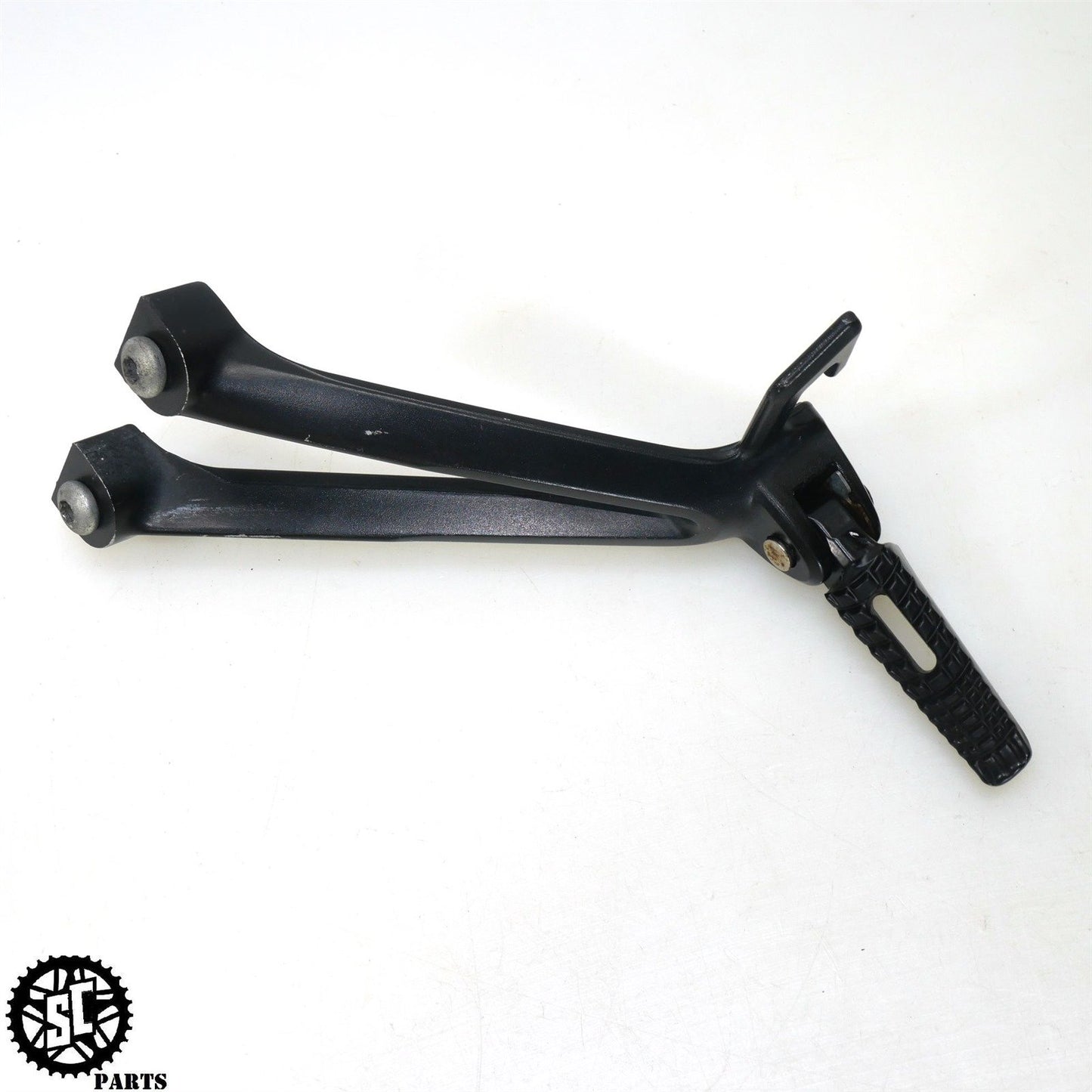 2008 2009 SUZUKI GSXR 600 LEFT RIGHT REAR PASSENGER FOOT PEG BRACKET S56