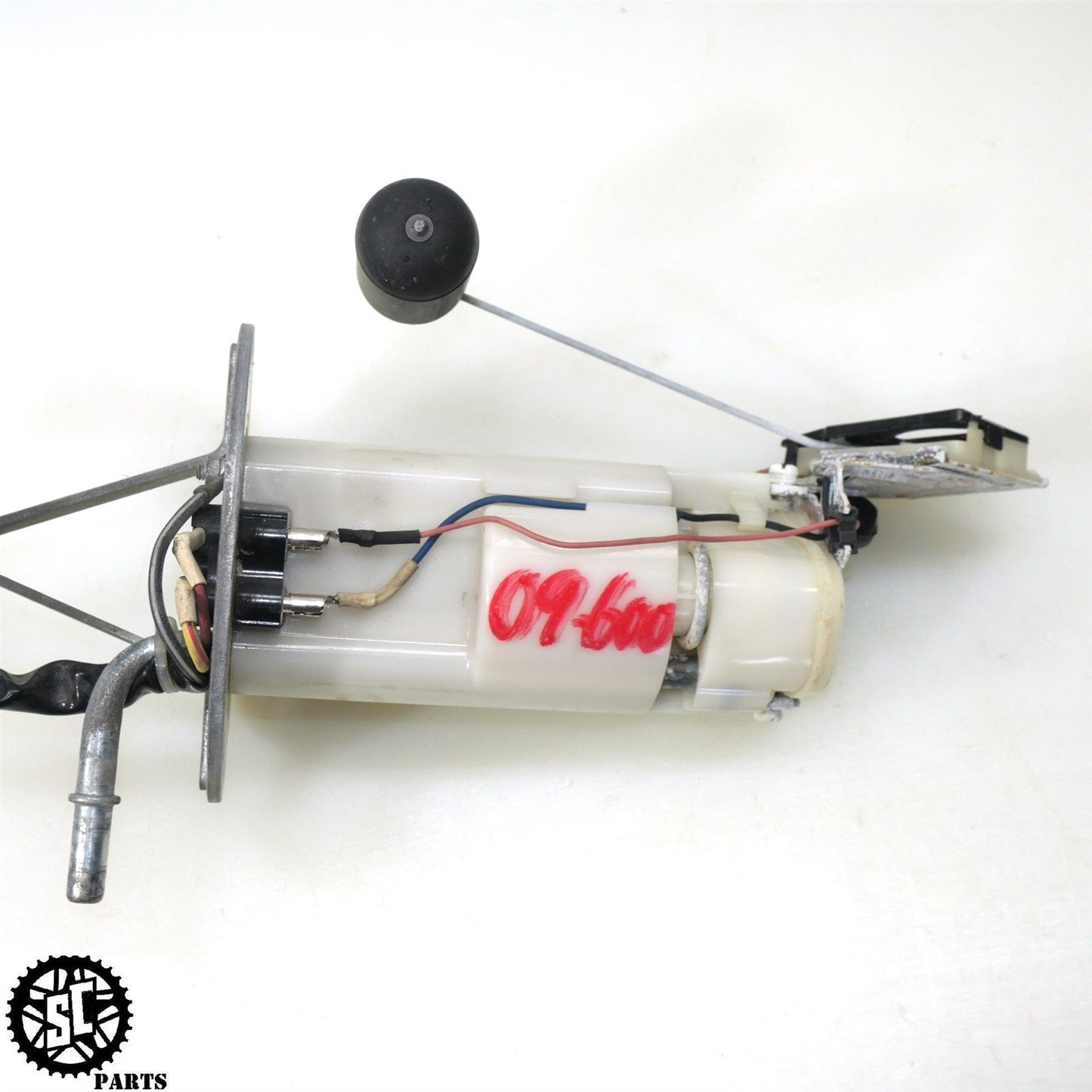 2008 2009 SUZUKI GSXR 600 FUEL PUMP 15100-37H00 S56