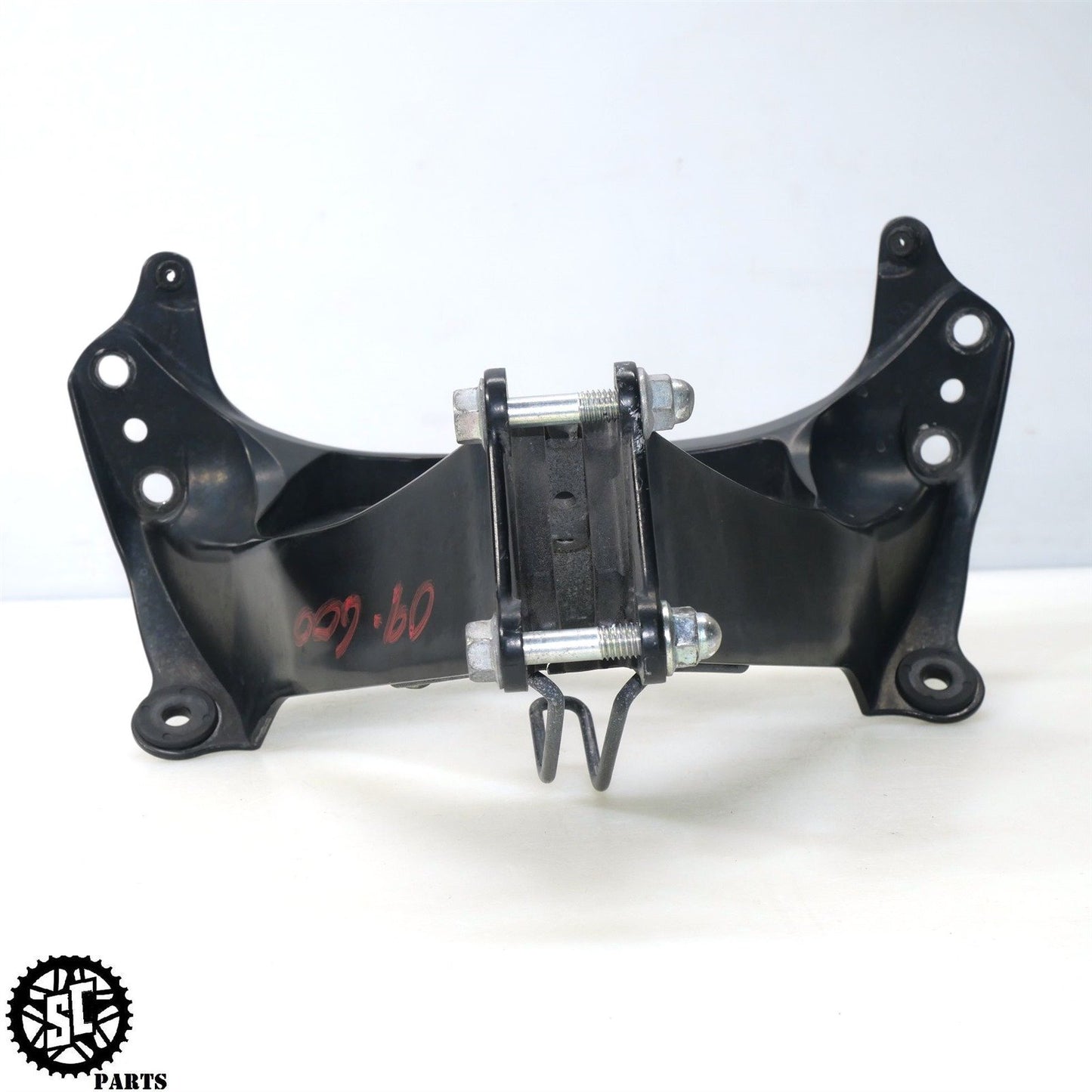 2008 2009 SUZUKI GSXR 600 FRONT UPPER FAIRING STAY BRACKET S56