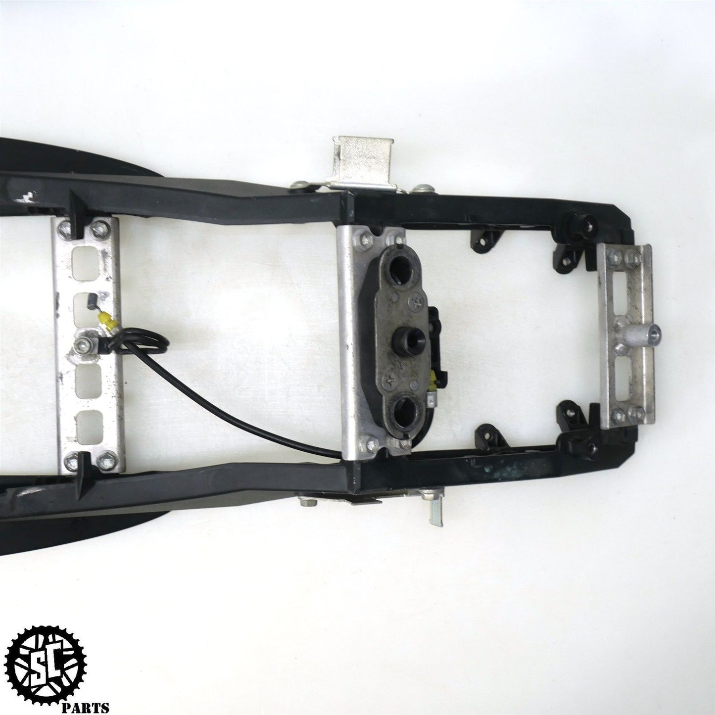 2008 2009 SUZUKI GSXR 600 REAR SUBFRAME TAIL 41211-37H00-YUG S56