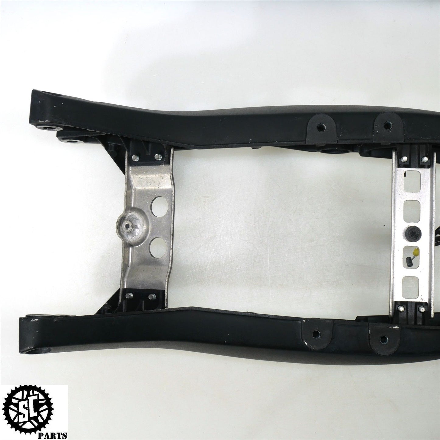 2008 2009 SUZUKI GSXR 600 REAR SUBFRAME TAIL 41211-37H00-YUG S56