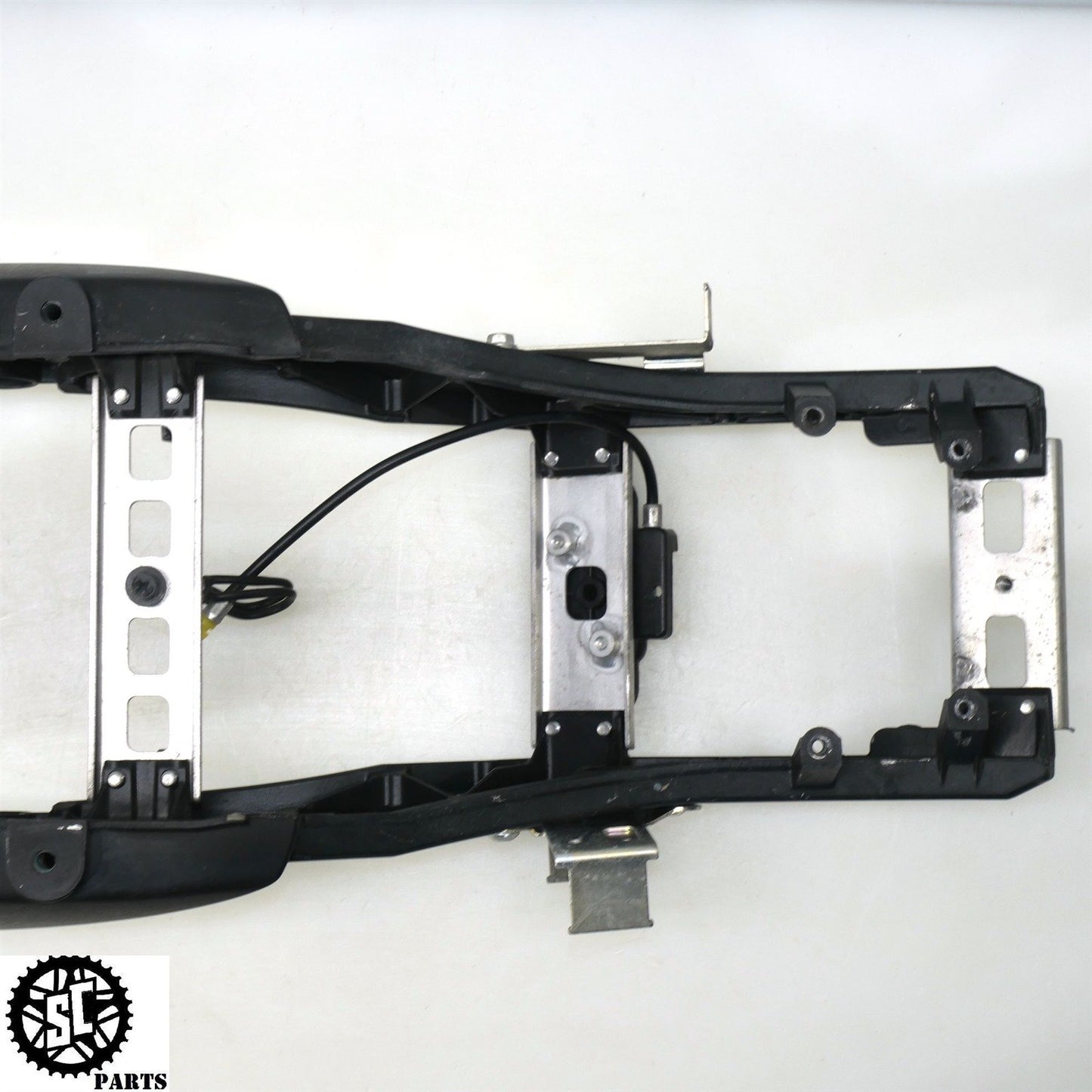 2008 2009 SUZUKI GSXR 600 REAR SUBFRAME TAIL 41211-37H00-YUG S56