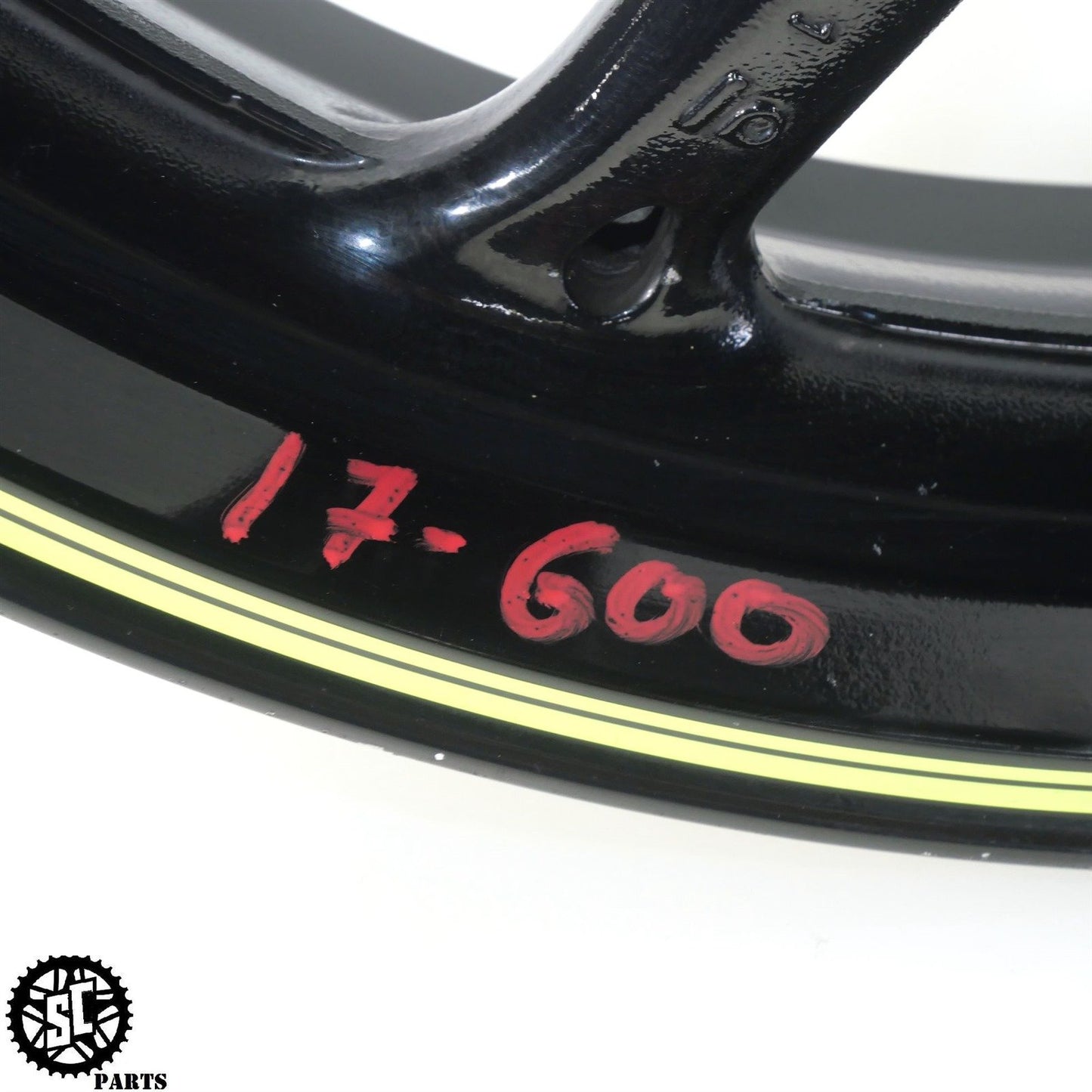 2017 SUZUKI GSXR 600 FRONT WHEEL RIM STRAIGHT S06