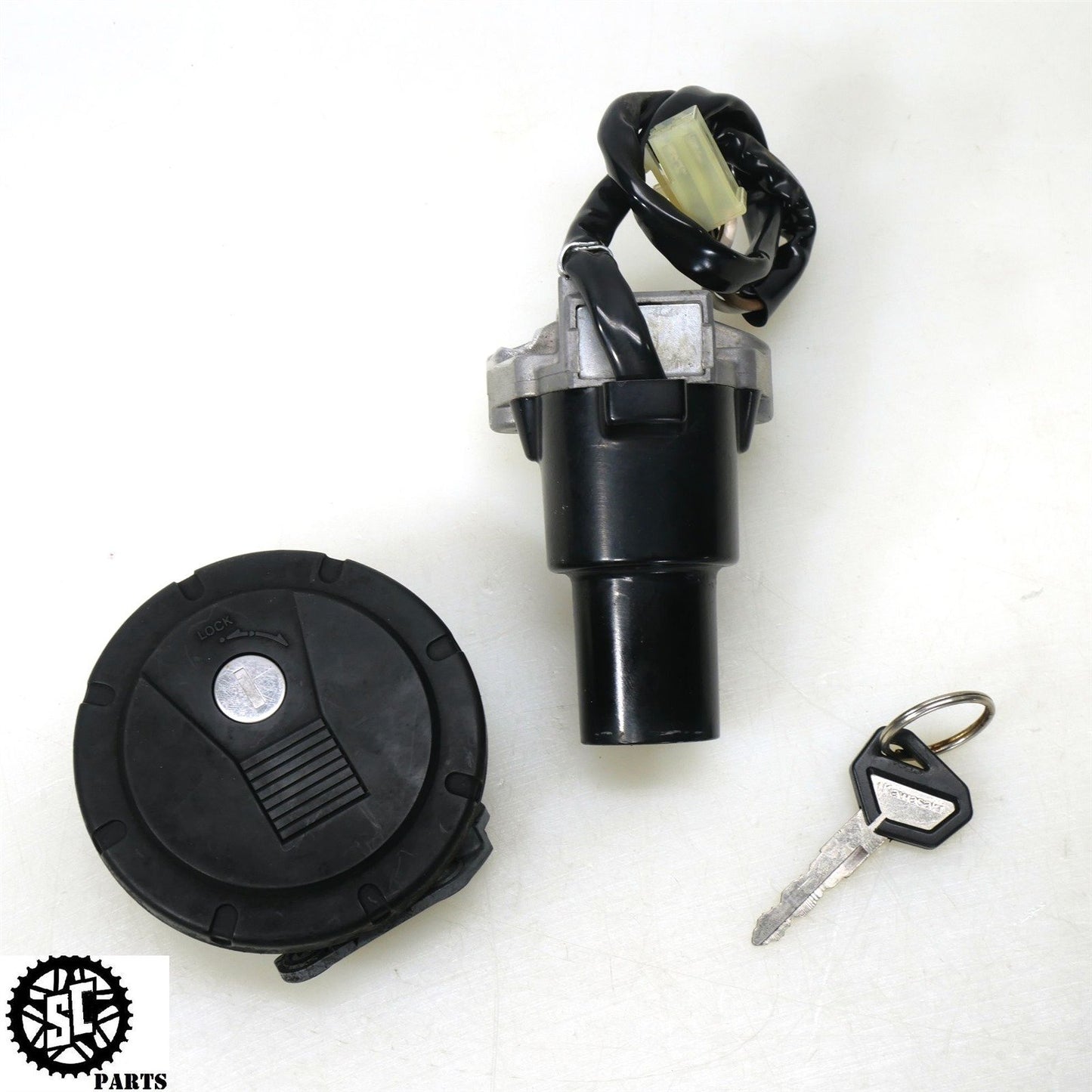 2012 KAWASAKI KLR 650 KL LOCK SET IGNITION SWITCH KEY GAS CAP K50