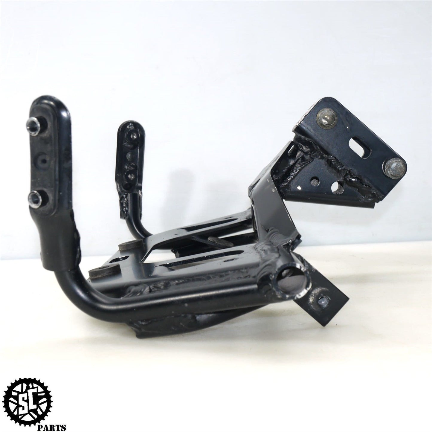 2001-2007 SUZUKI HAYABUSA FRONT UPPER FAIRING STAY BRACKET S28