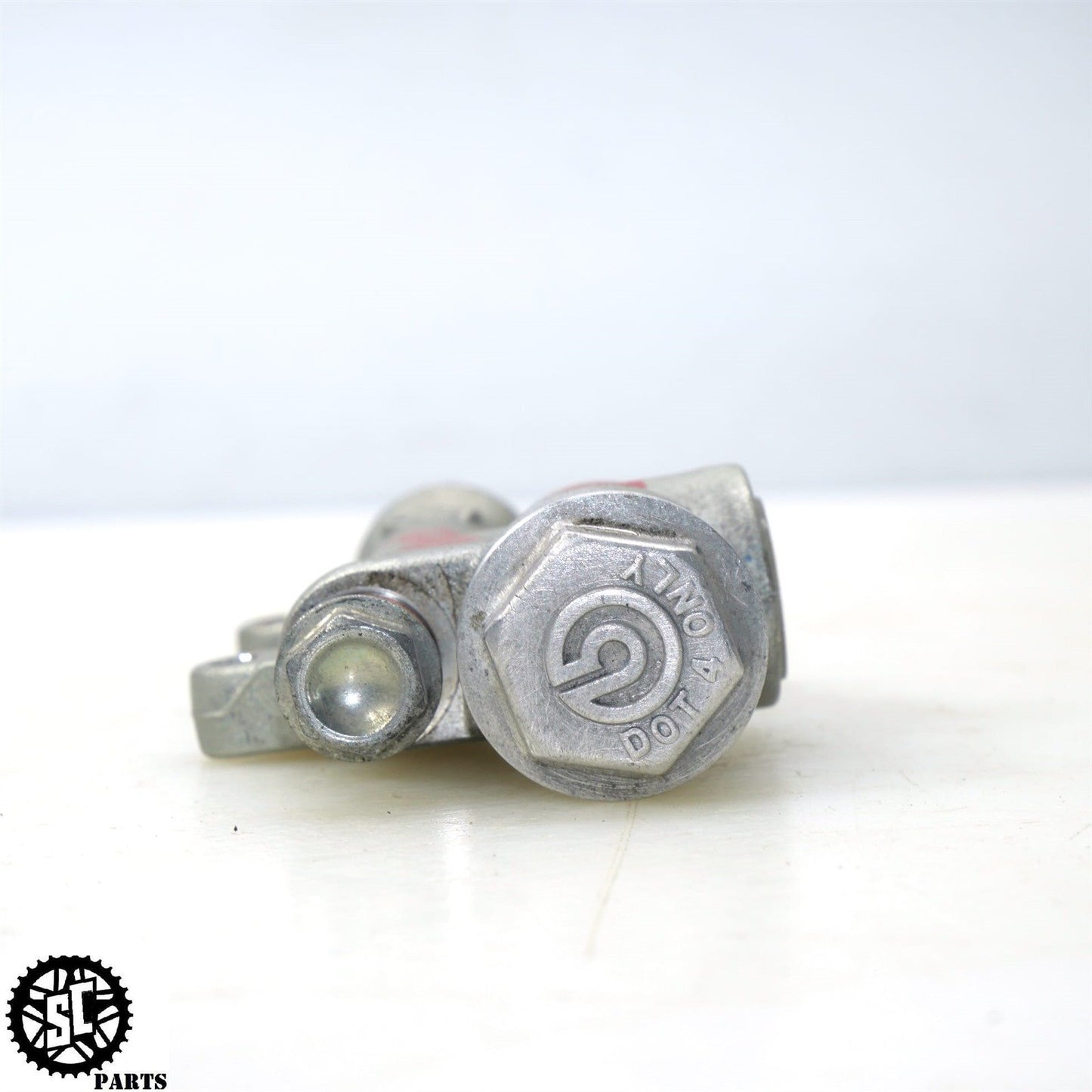 2018 APRILIA TUONO V4 1100 REAR BRAKE MASTER CYLINDER B044586 A09