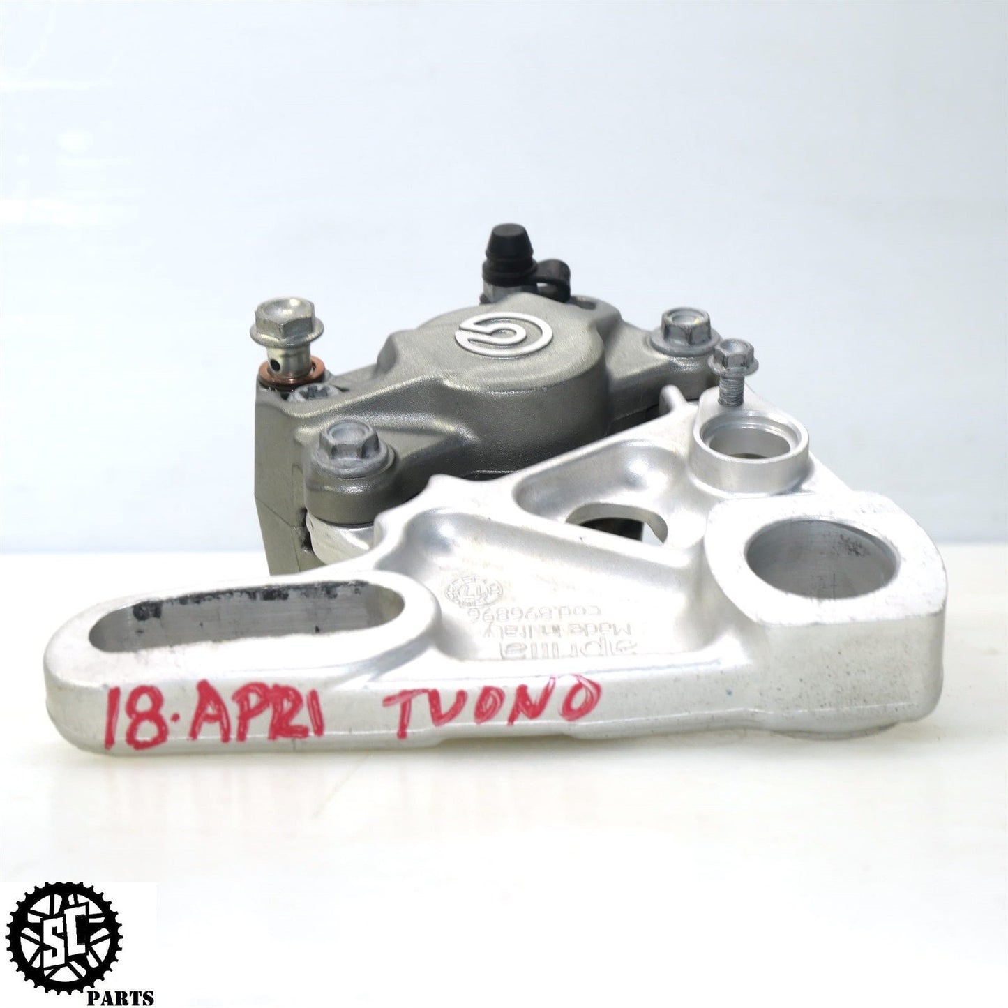 2018 APRILIA TUONO V4 1100 REAR BRAKE CALIPER BRACKET B044357 896896 A09
