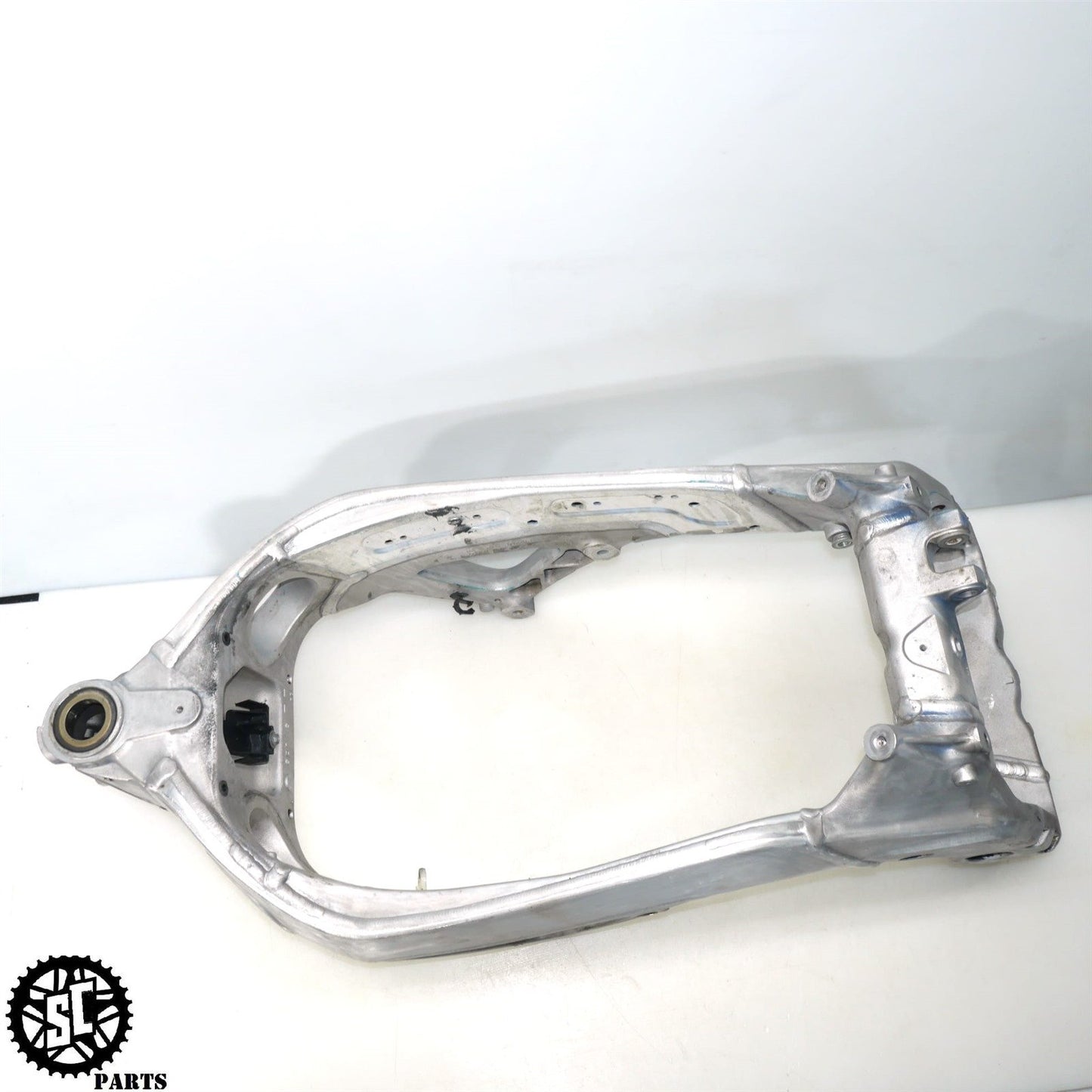 2018 APRILIA TUONO V4 1100 FRAME CHASSIS BOS A09